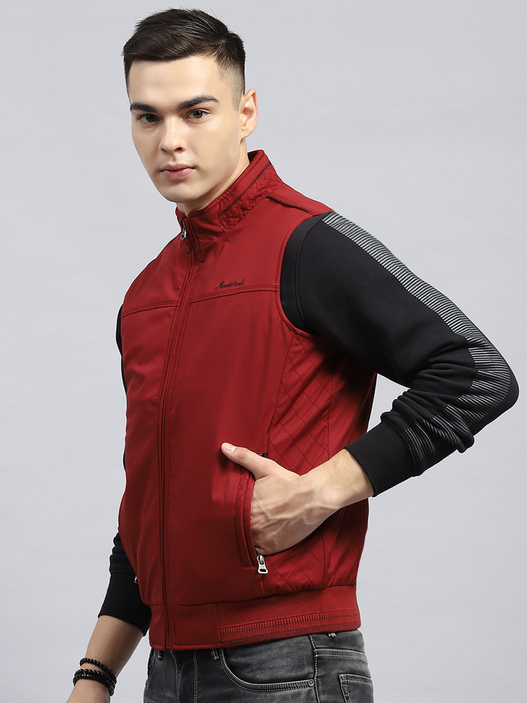 Men Maroon Solid Mock Neck Sleeveless Jacket