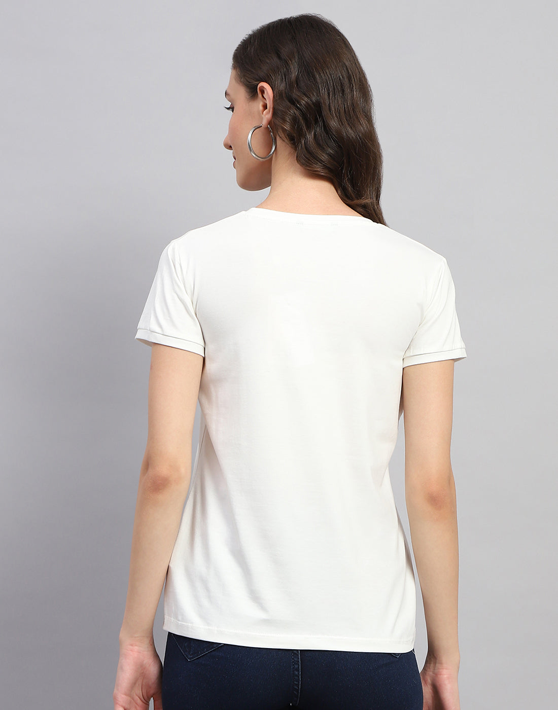 Women White Solid Round Neck Half Sleeve Top