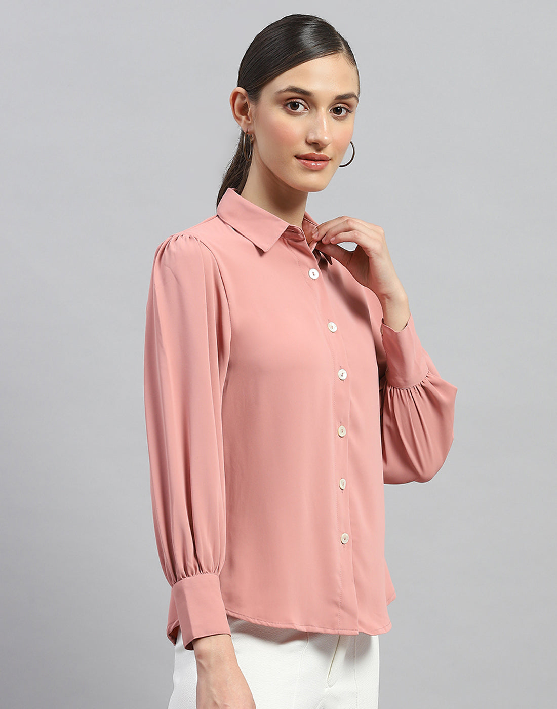 Women Pink Solid Collar Full Sleeve Winter Top