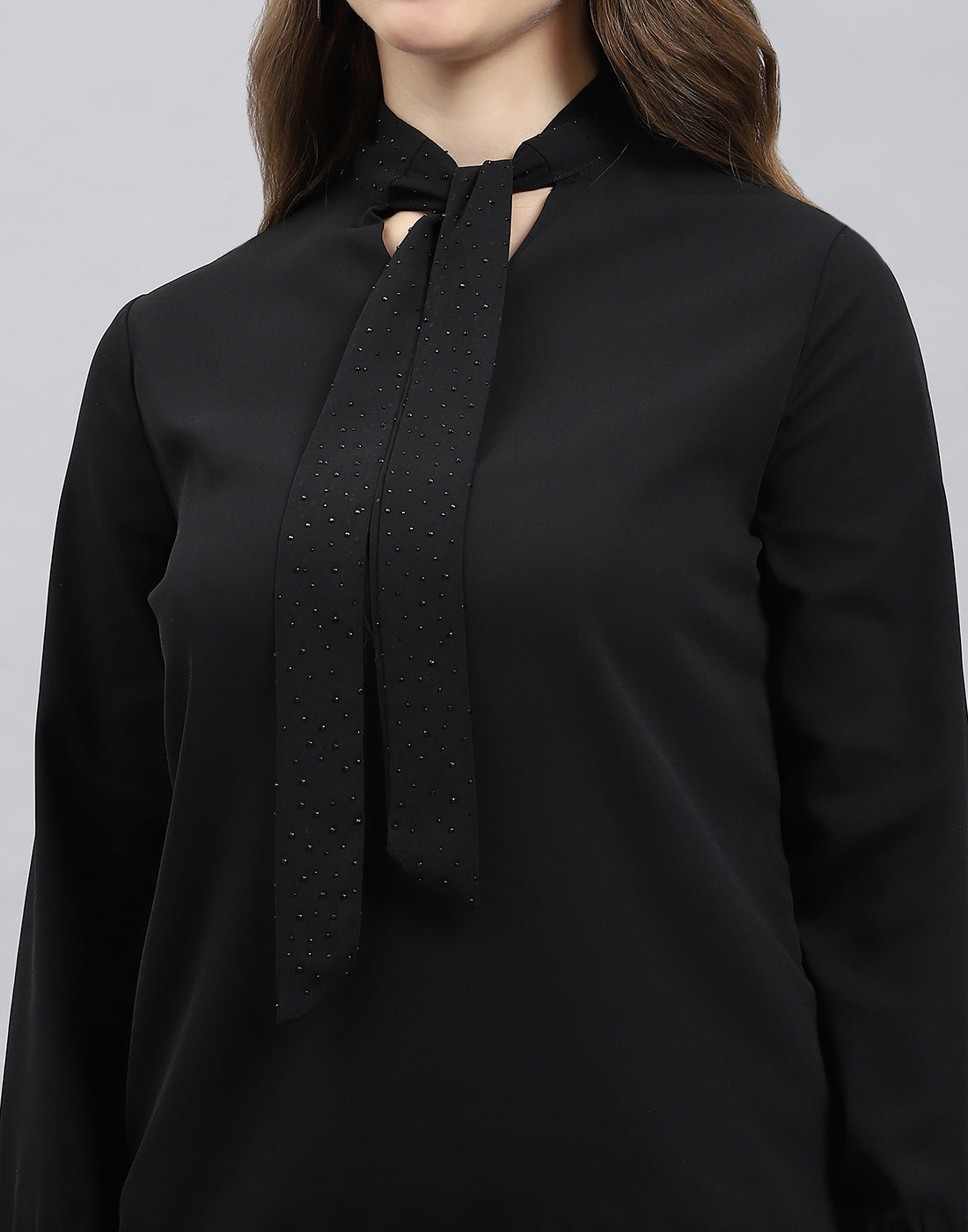 Women Black Solid Mock Neck Full Sleeve Winter Top