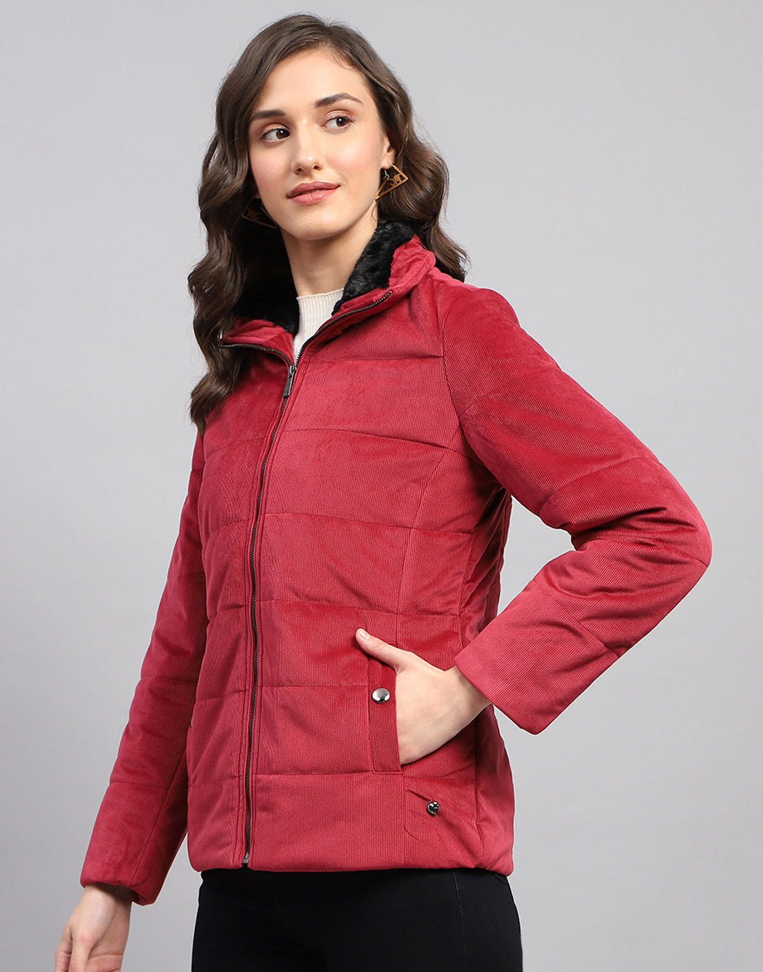 Women Pink Solid High Neck Full Sleeve Jacket