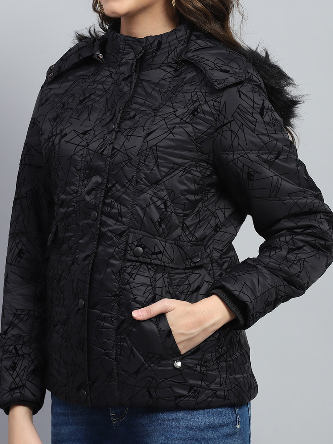 Women Black Solid Hooded Full Sleeve Jacket