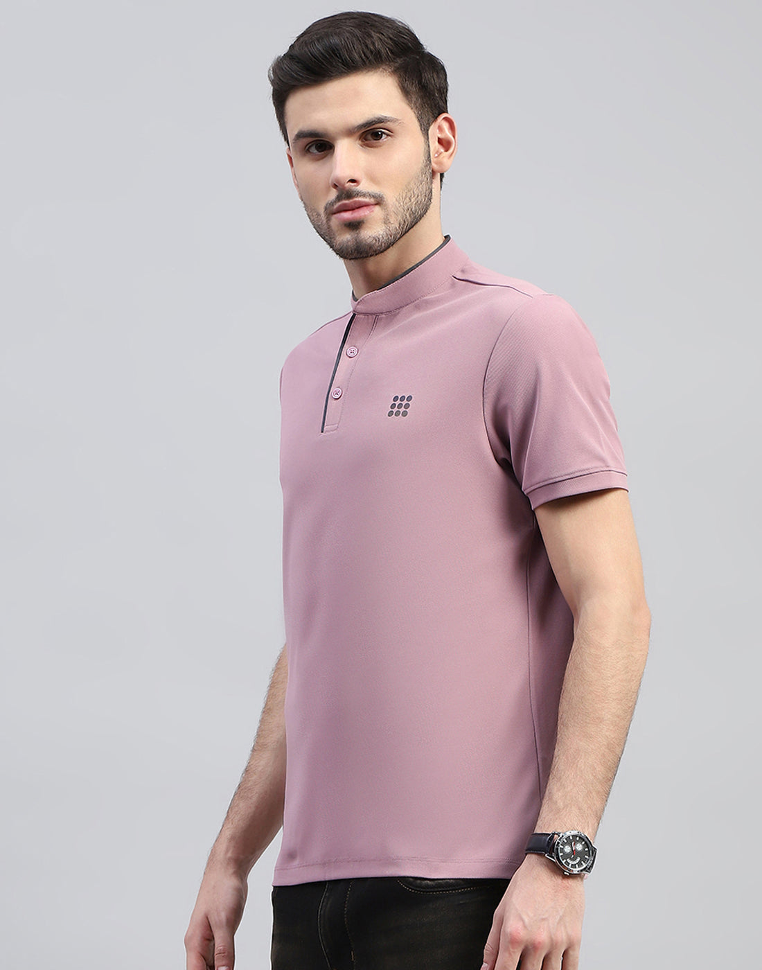 Men Purple Solid Mandarin Neck Half Sleeve T-Shirt