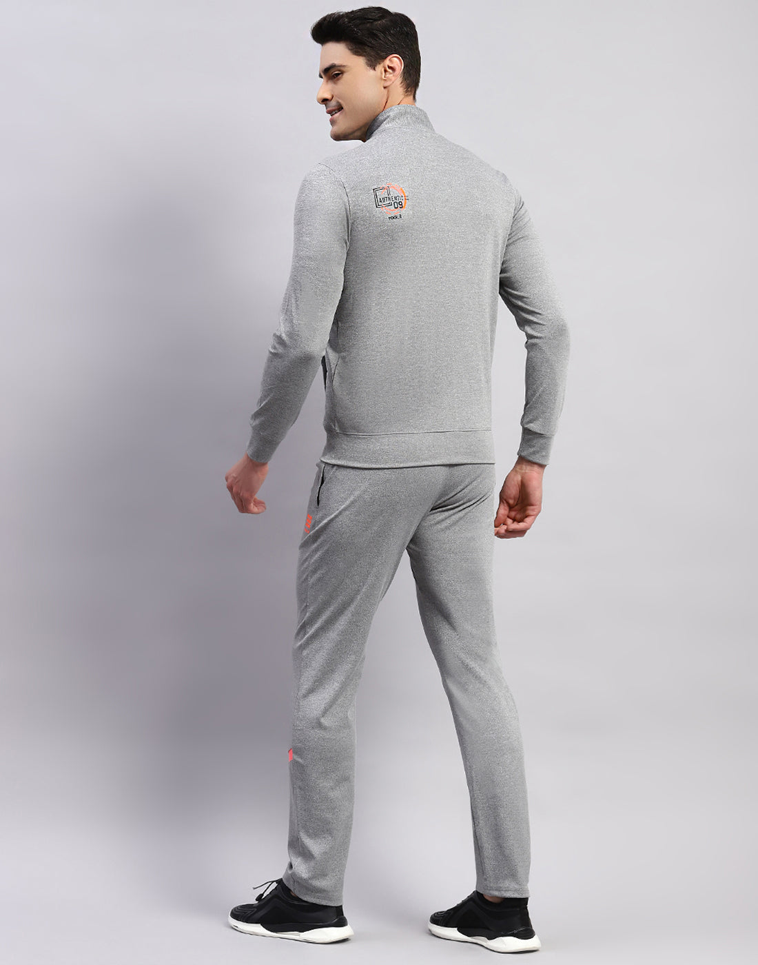 Men Grey Solid Mock Neck Full Sleeve Tracksuit