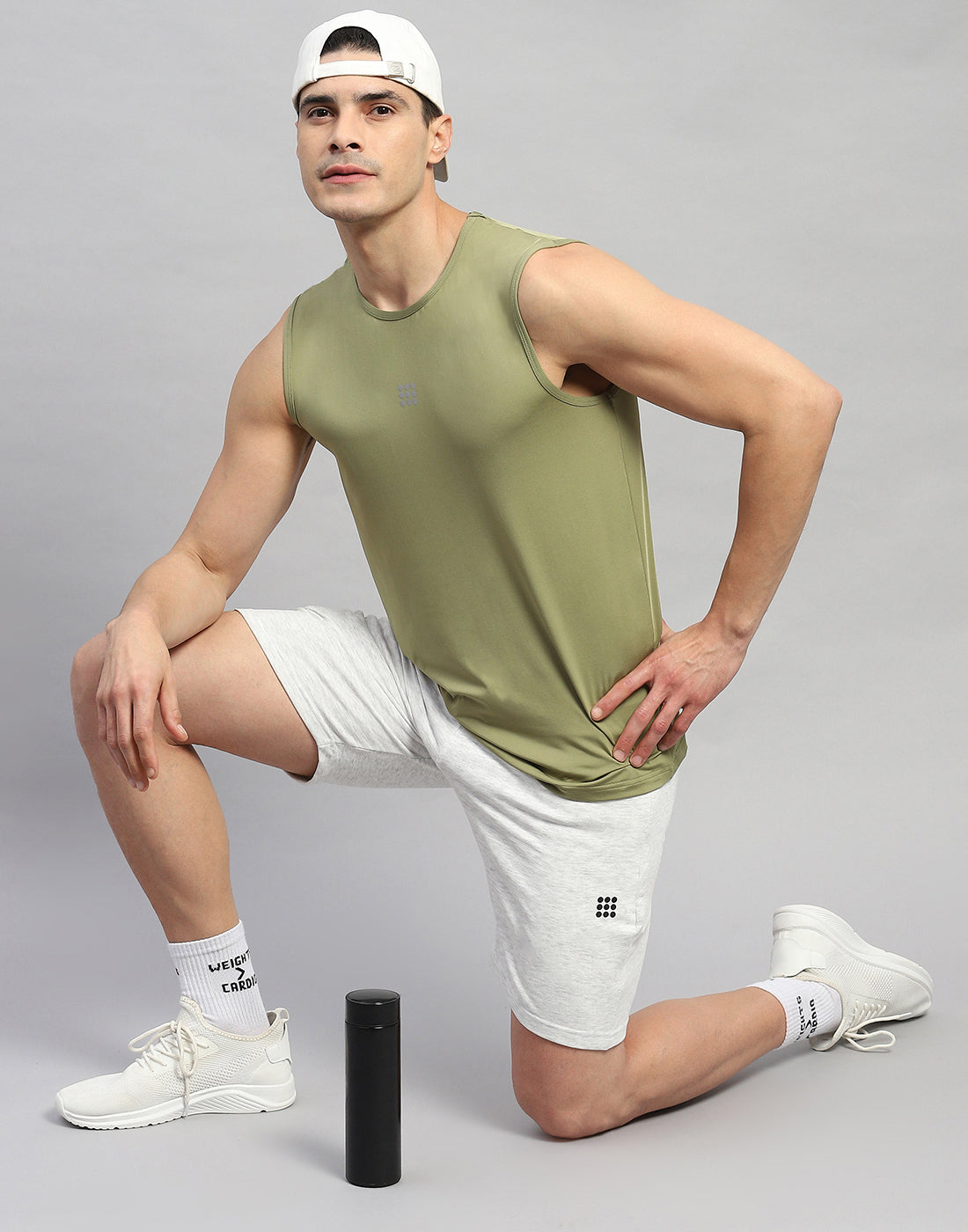 Men Olive Solid Round Neck Sleeveless T-Shirt