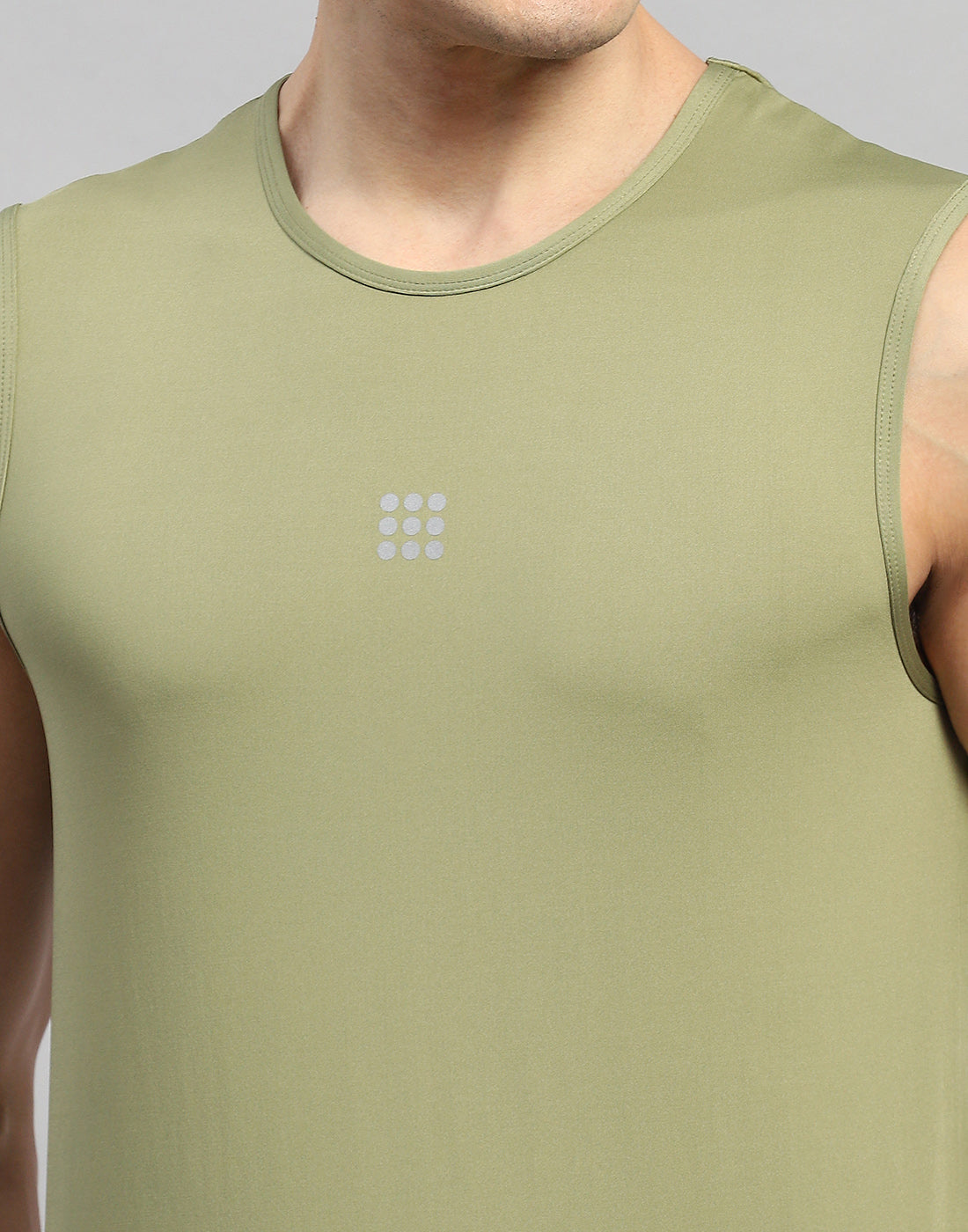 Men Olive Solid Round Neck Sleeveless T-Shirt