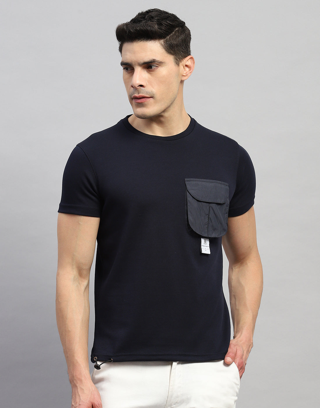 Men Navy Blue Solid Round Neck Half Sleeve T-Shirt