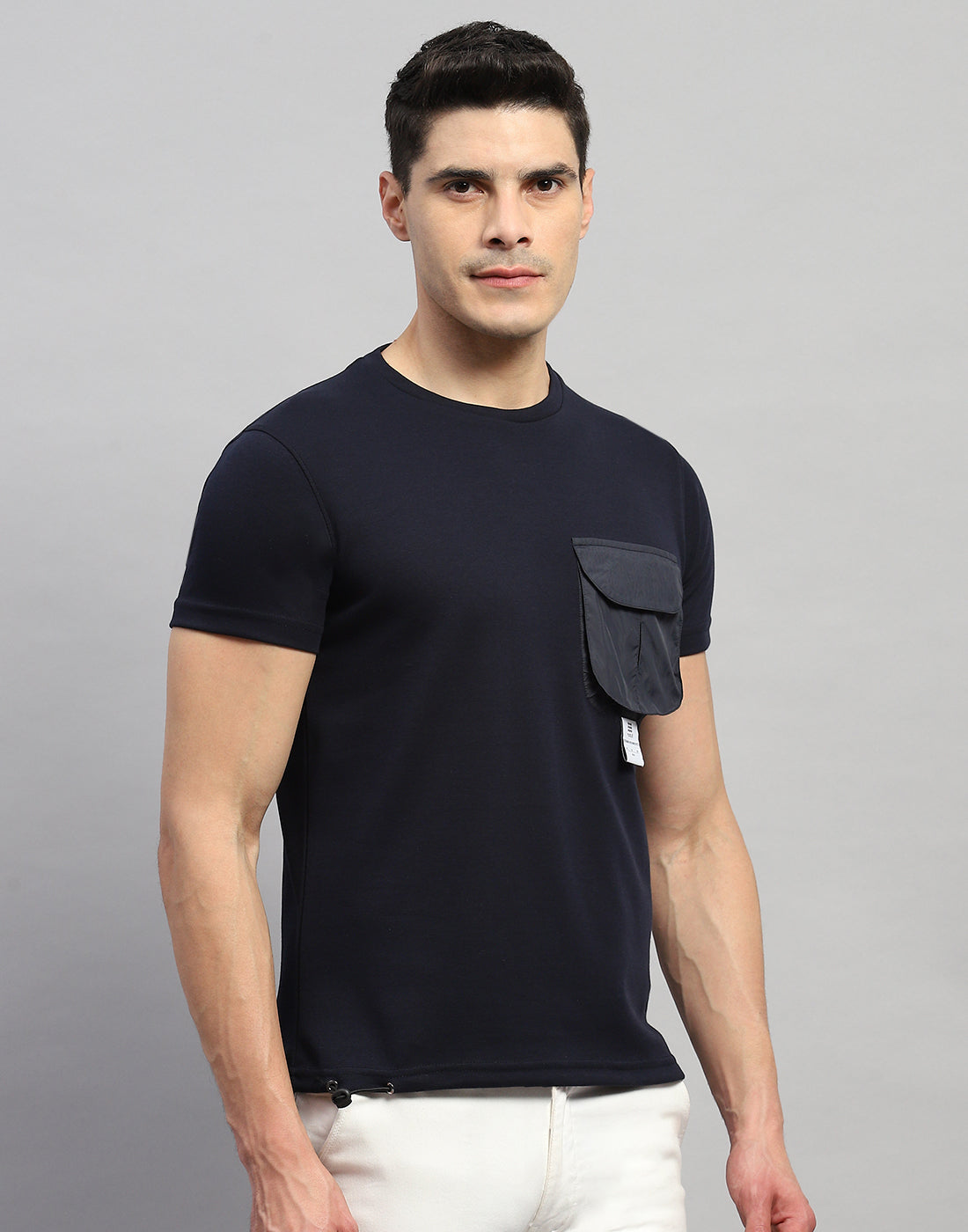 Men Navy Blue Solid Round Neck Half Sleeve T-Shirt