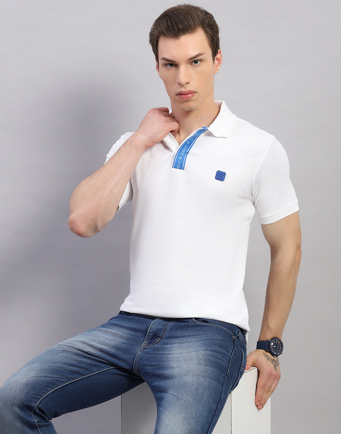 Men White Solid Polo Collar Half Sleeve T-Shirt