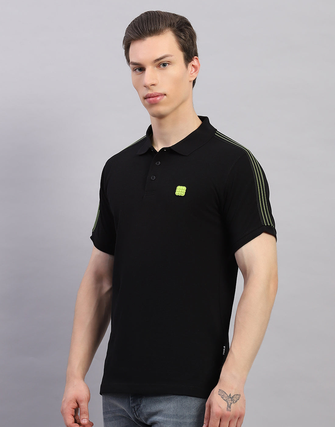 Men Black Solid Polo Collar Half Sleeve T-Shirt