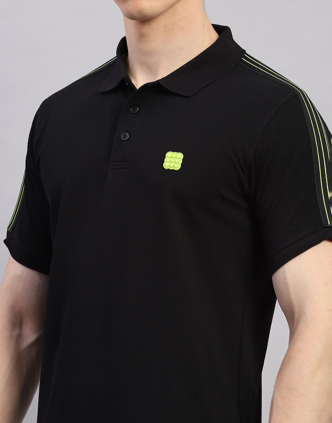 Men Black Solid Polo Collar Half Sleeve T-Shirt