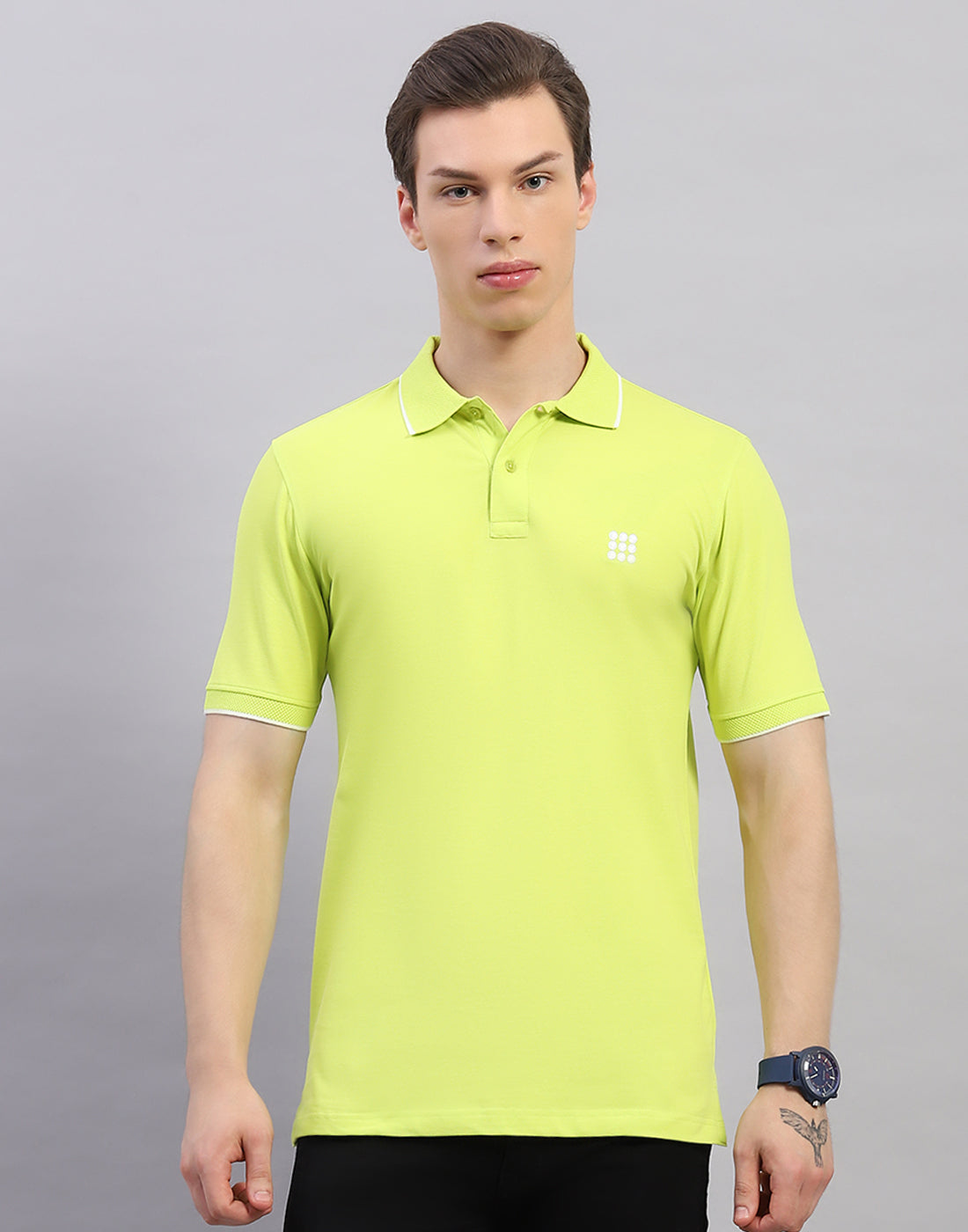 Men Green Solid Polo Collar Half Sleeve T-Shirt