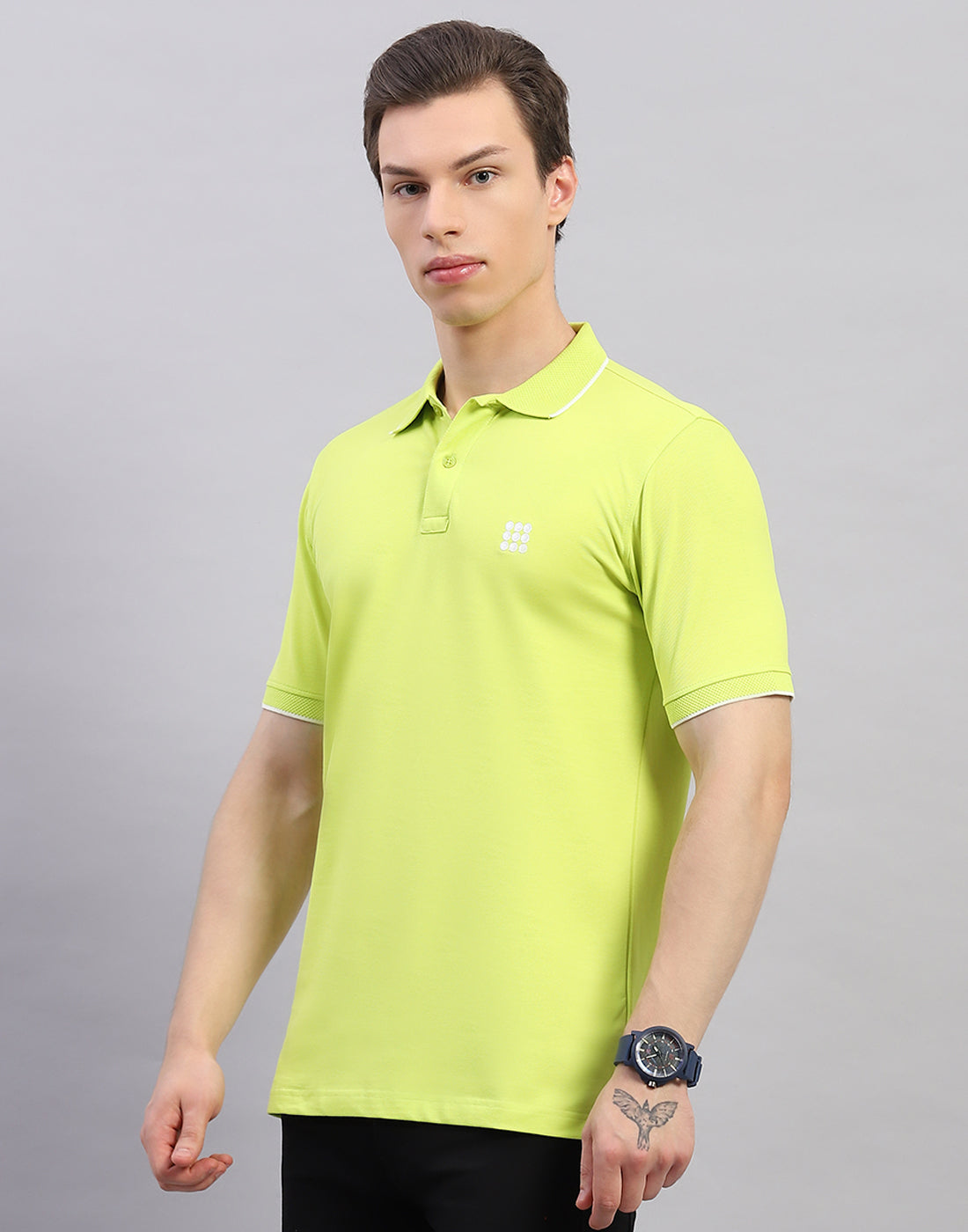 Men Green Solid Polo Collar Half Sleeve T-Shirt