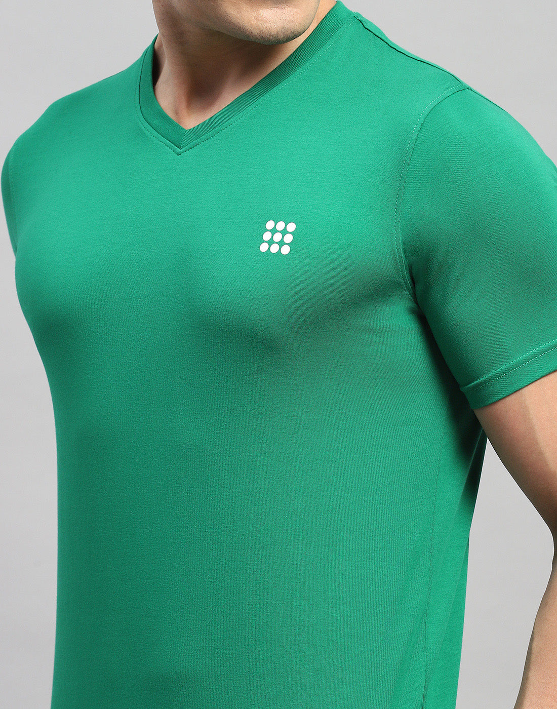 Men Green Solid V Neck Half Sleeve T-Shirt