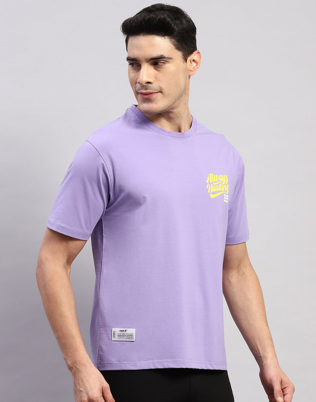 Men Purple Printed Round Neck Half Sleeve T-Shirt