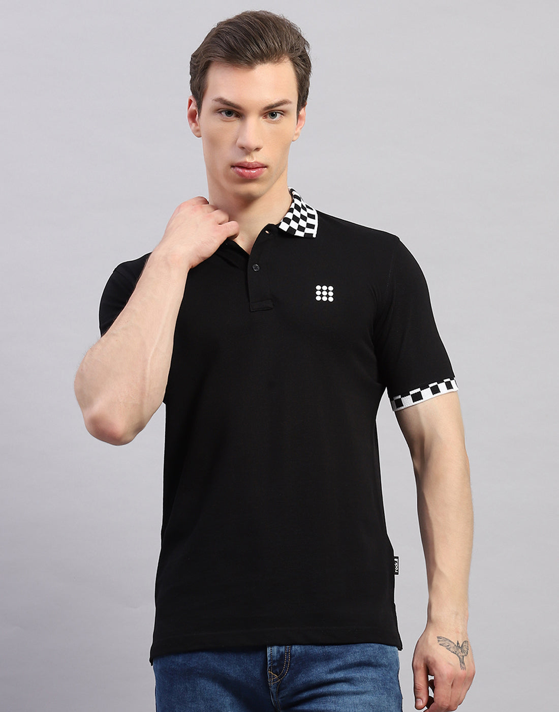 Men Black Solid Polo Collar Half Sleeve T-Shirt