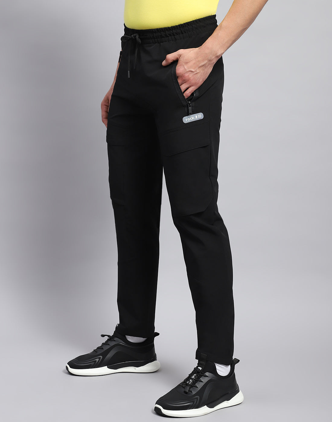 Men Black Solid Regular Fit Jogger