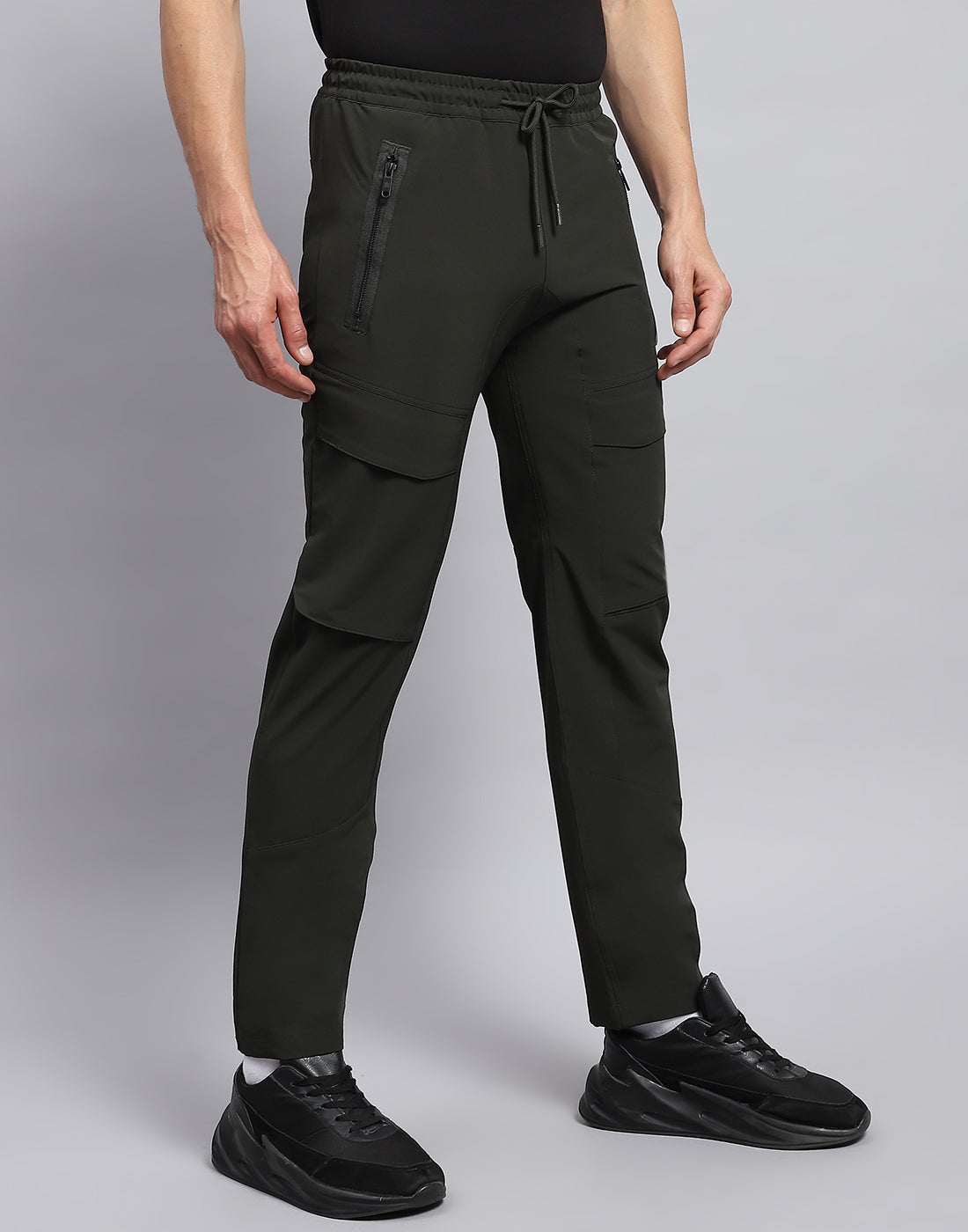 Men Olive Solid Regular Fit Jogger