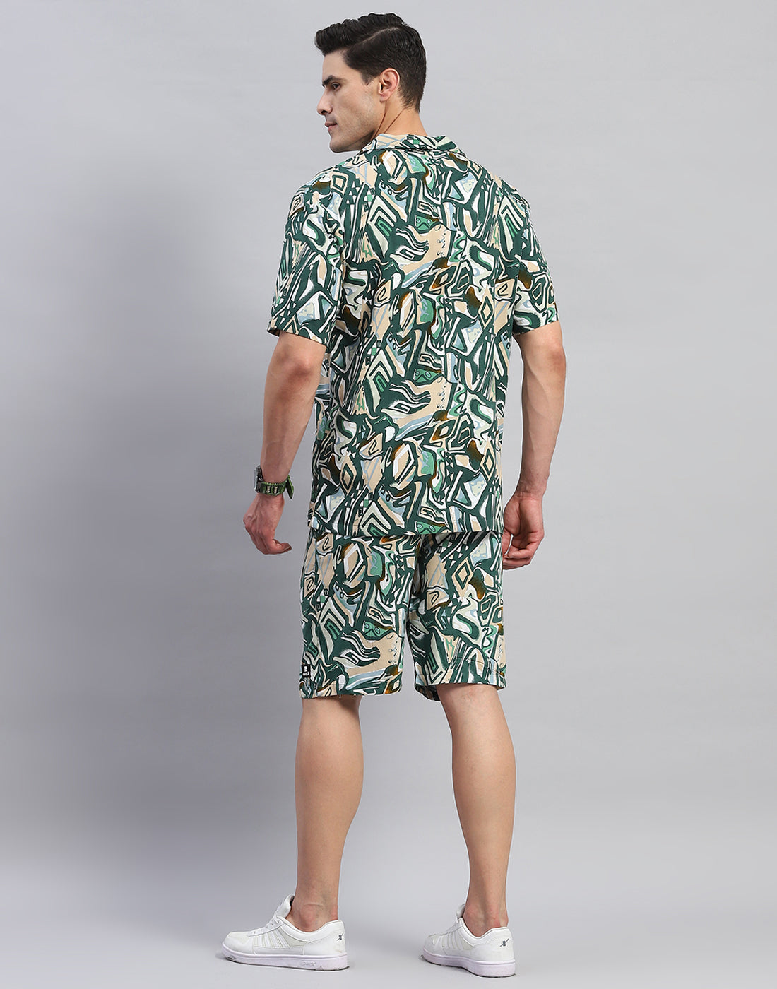 Men Green Printed Round Neck Half Sleeve Cords Set