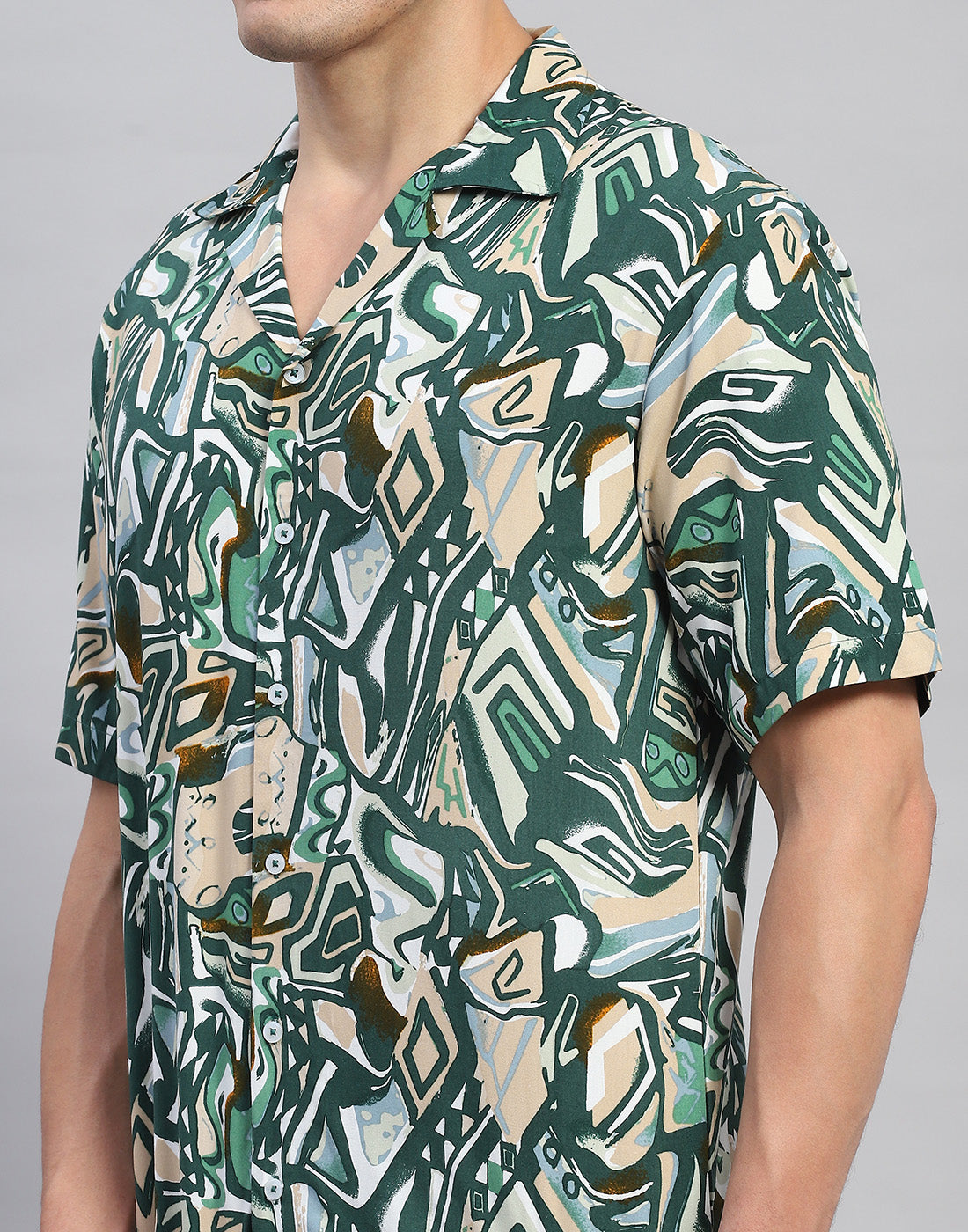 Men Green Printed Round Neck Half Sleeve Cords Set