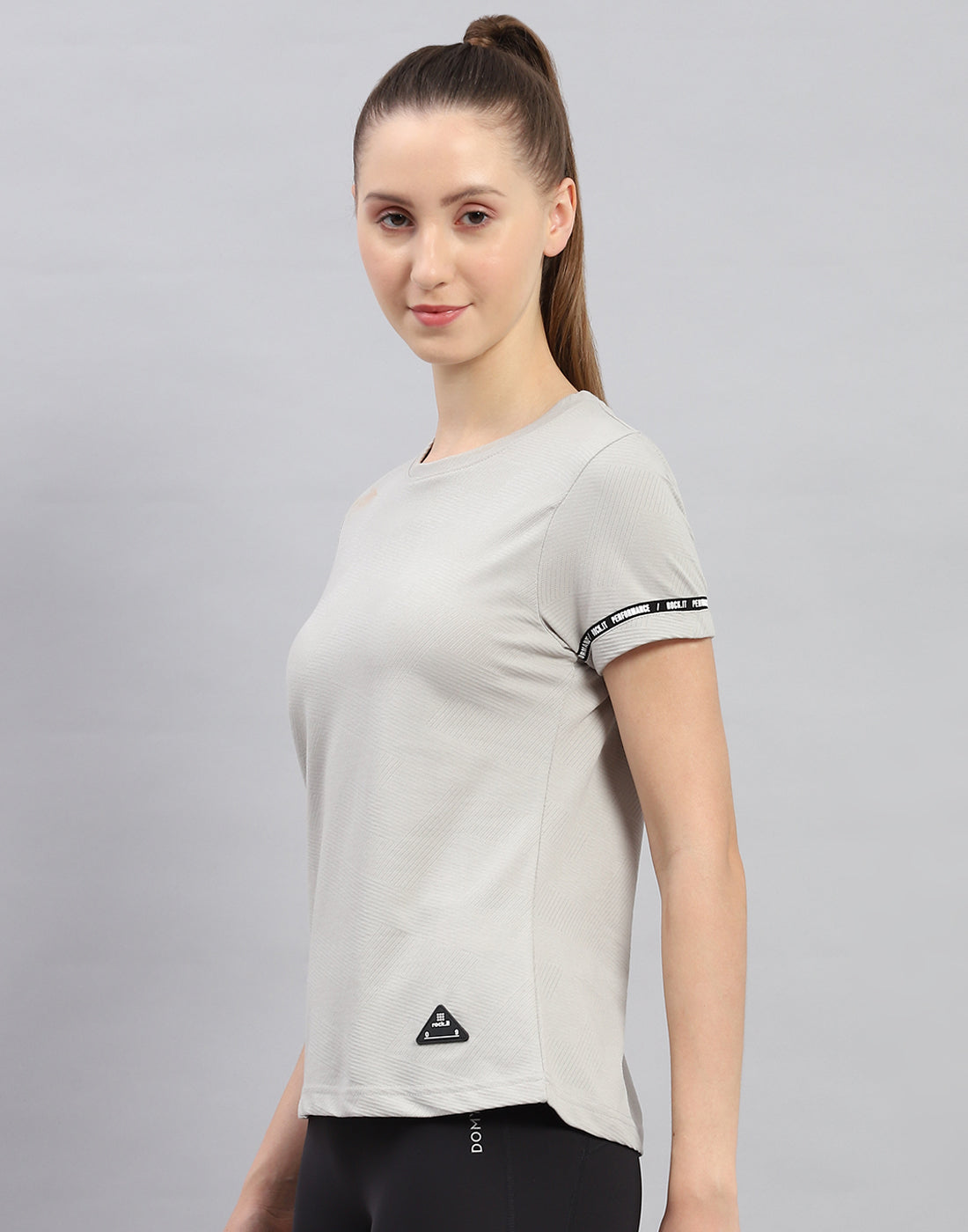 Women Grey Solid Round Neck Half Sleeve Top