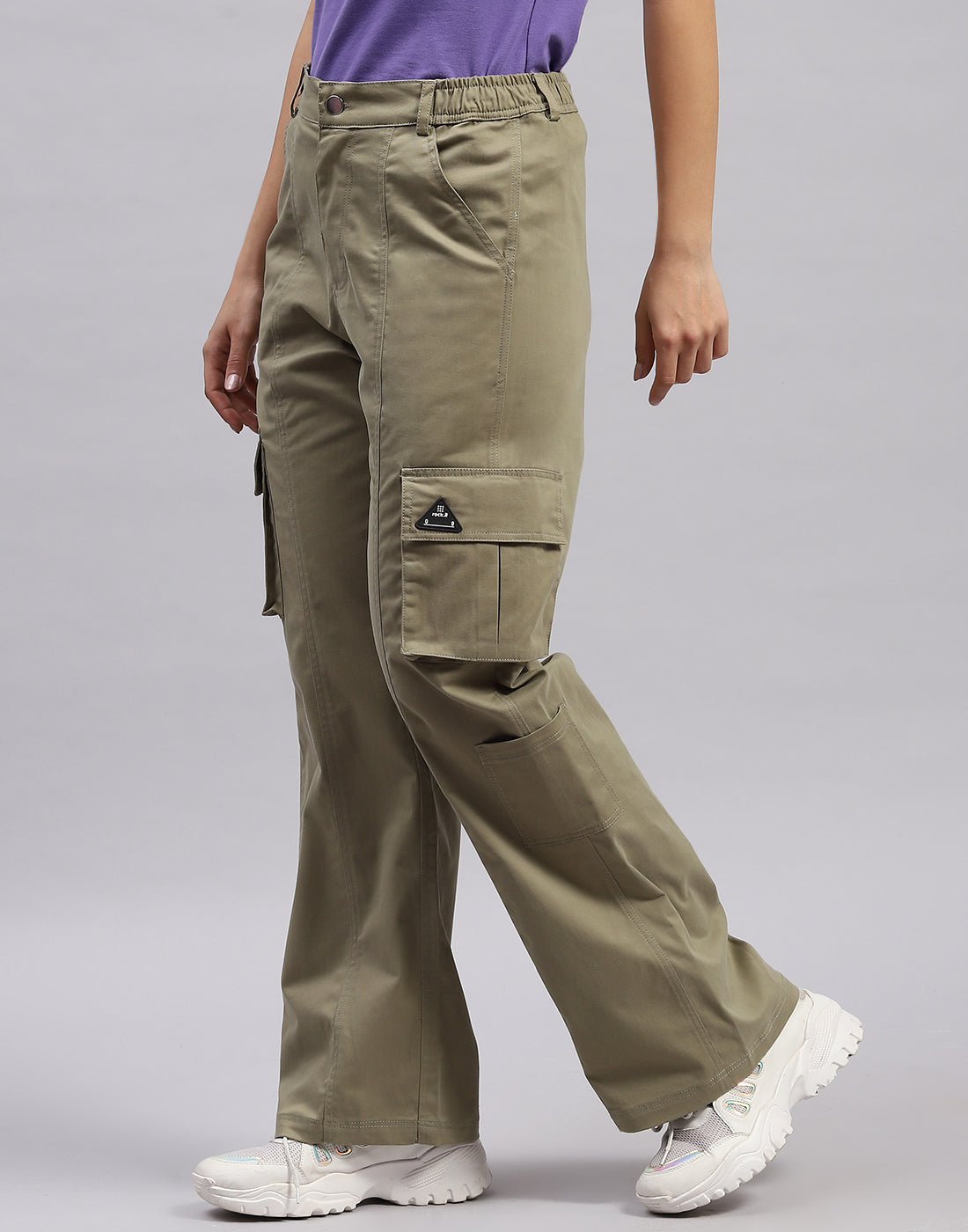 Women Olive Solid Regular Fit Trouser