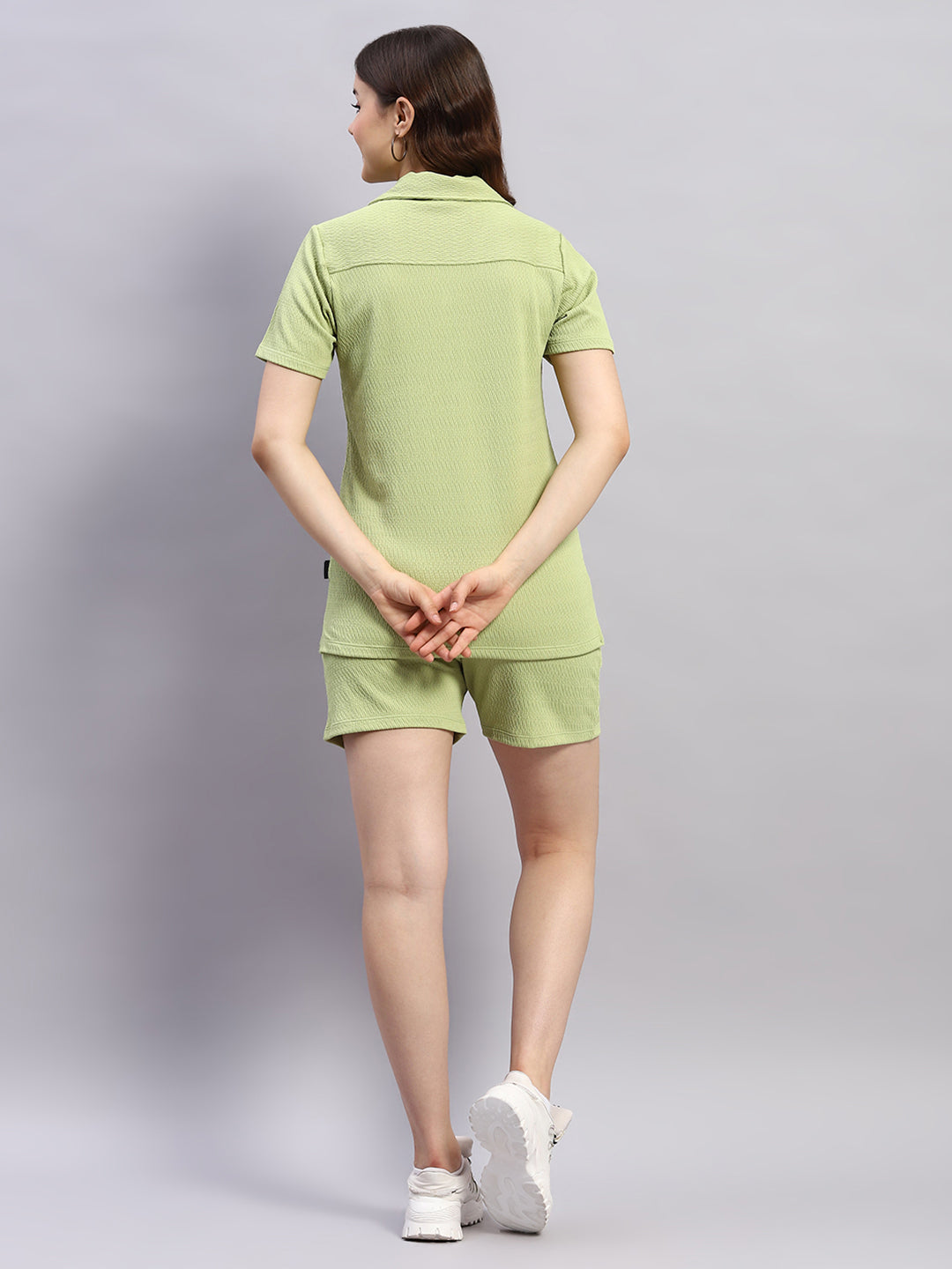 Women Green Self Design Collar Half Sleeve Cords Set