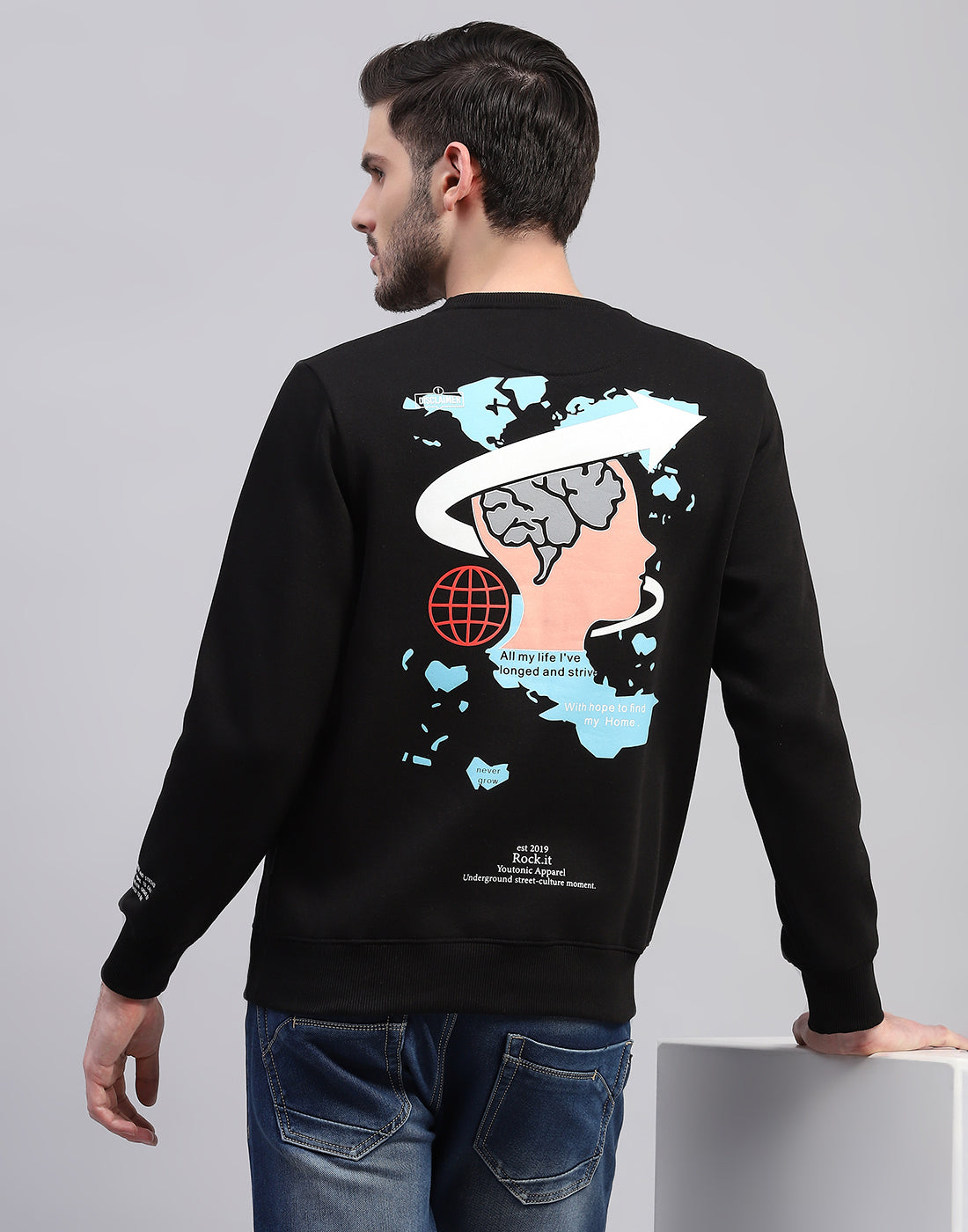 Men Black Printed Round Neck Full Sleeve Sweatshirt