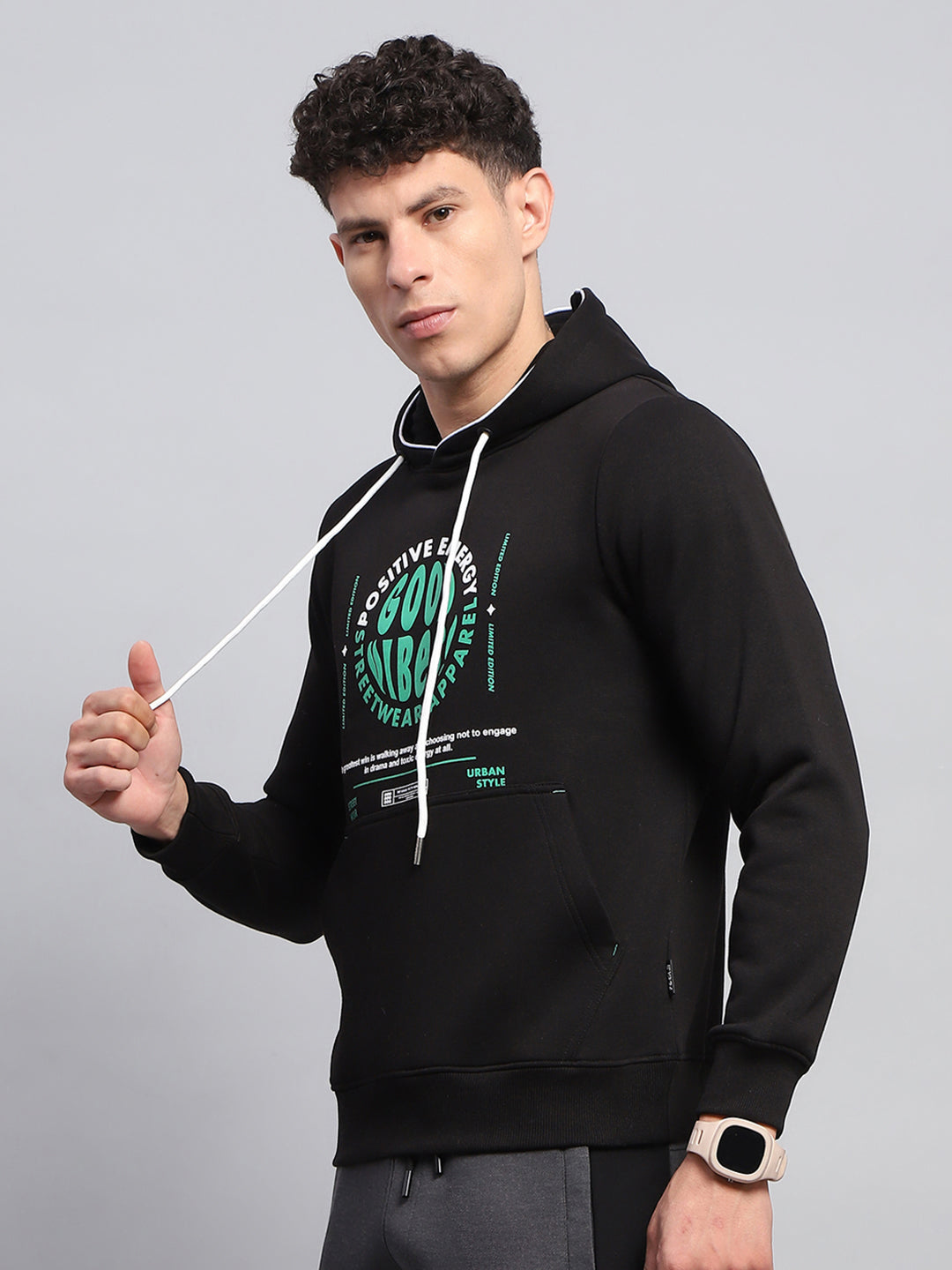 Men Black Printed Hooded Full Sleeve Sweatshirt