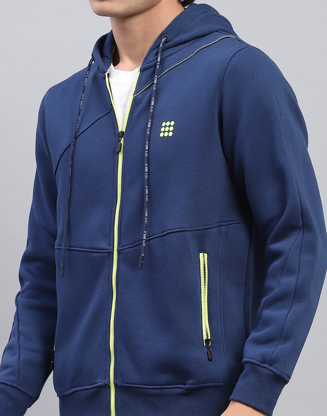 Men Navy Blue Solid Hooded Full Sleeve Sweatshirt