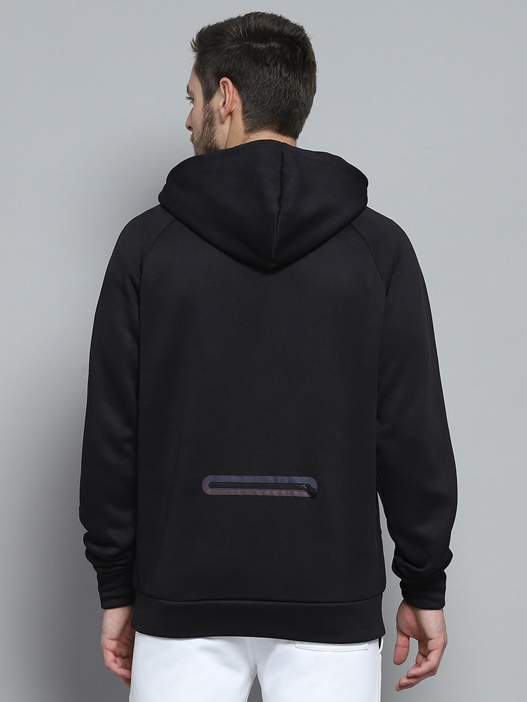 Men Black Solid Hooded Full Sleeve Sweatshirt