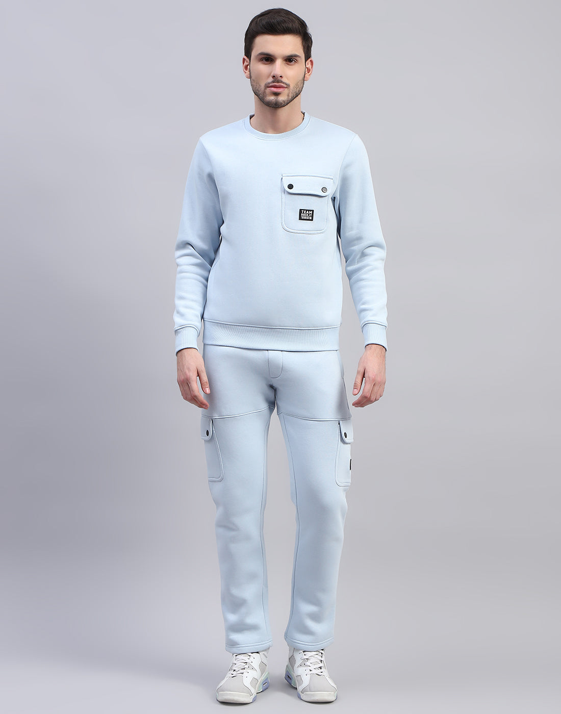 Men Blue Solid Round Neck Full Sleeve Tracksuit