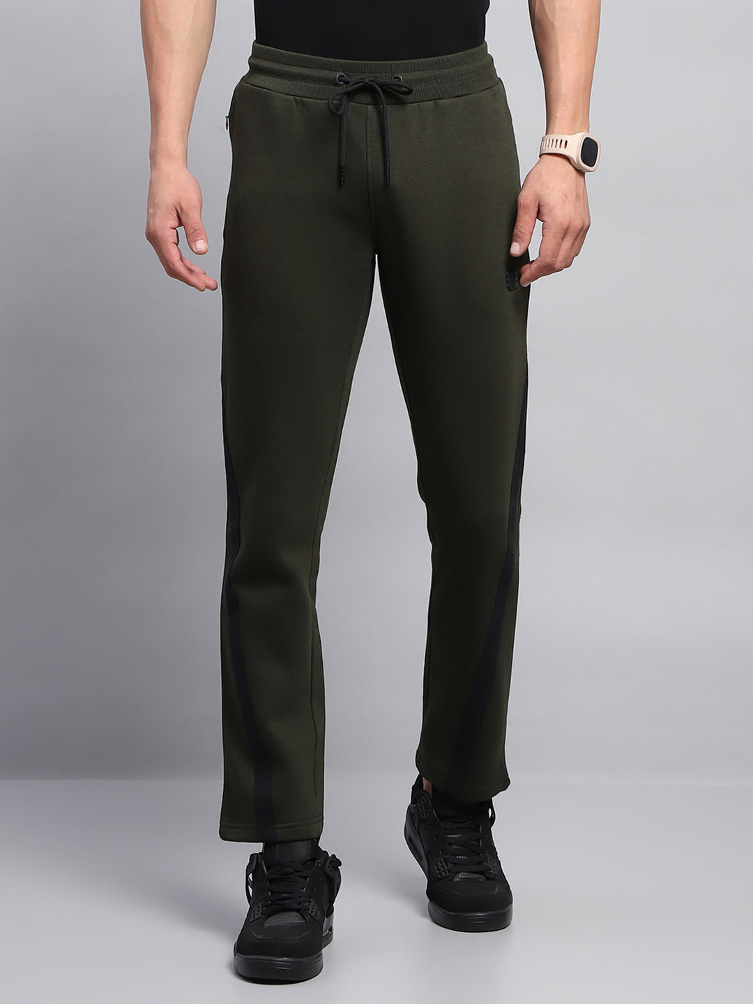 Men Green Solid Regular Fit Lower