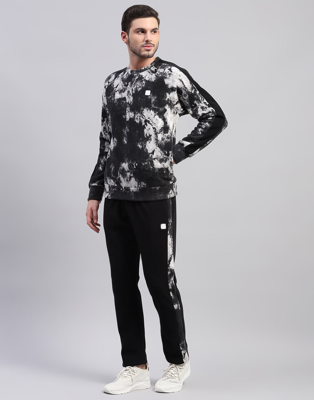 Men Black Printed Round Neck Full Sleeve Tracksuit