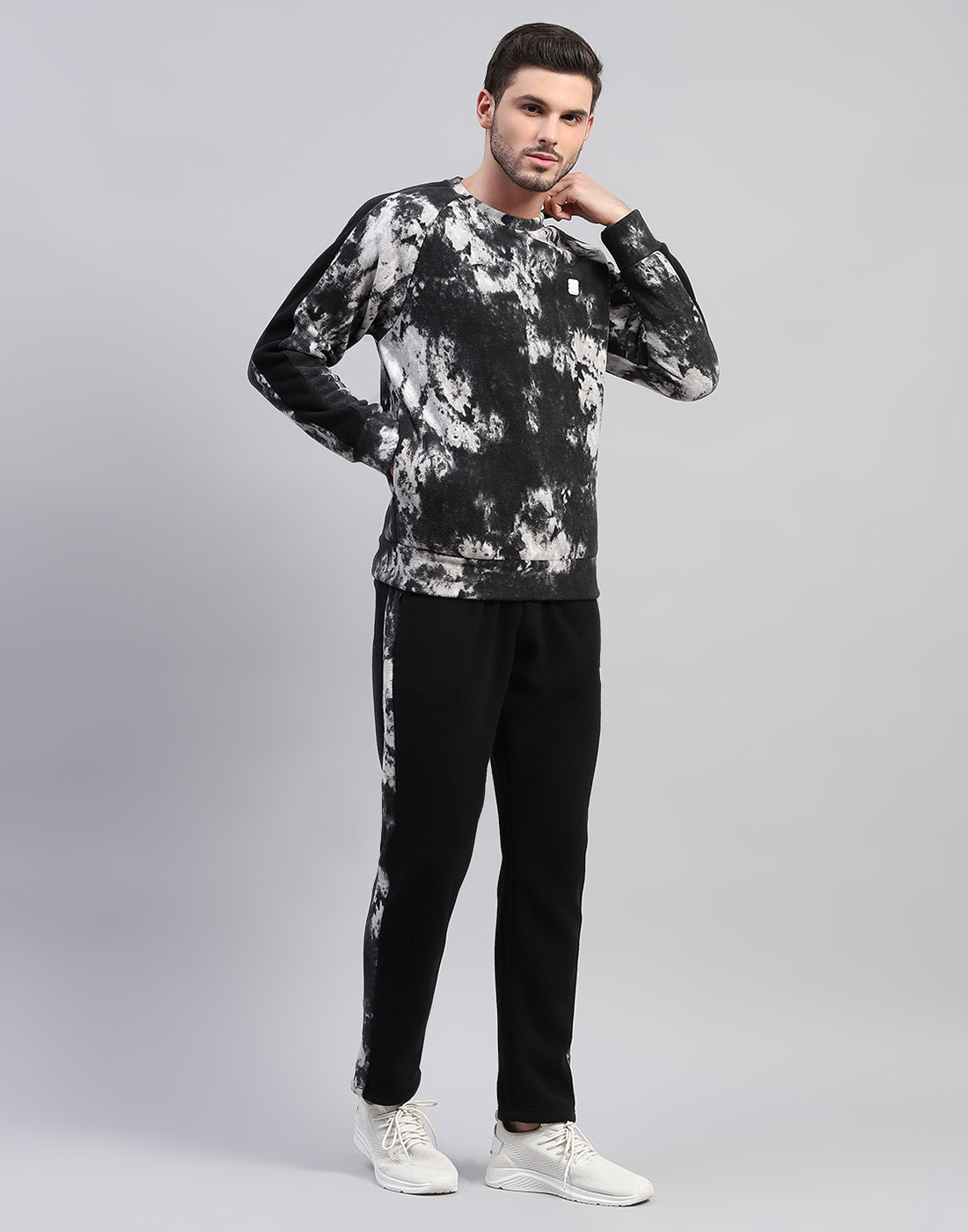 Men Black Printed Round Neck Full Sleeve Tracksuit