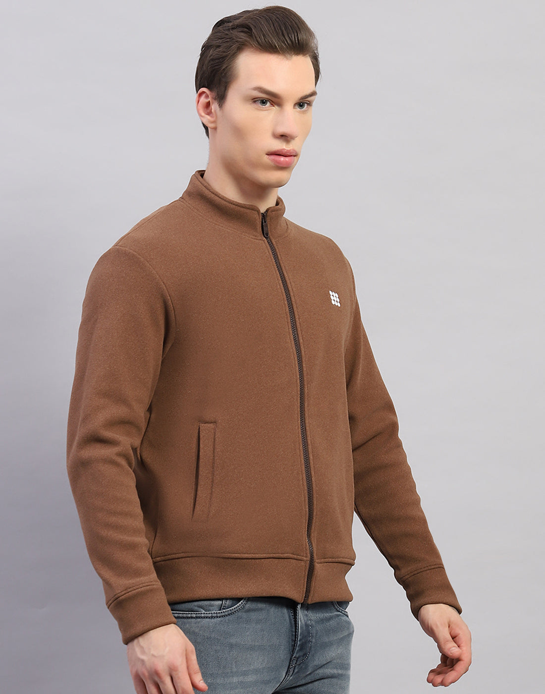 Men Brown Solid Round Neck Full Sleeve Sweatshirt