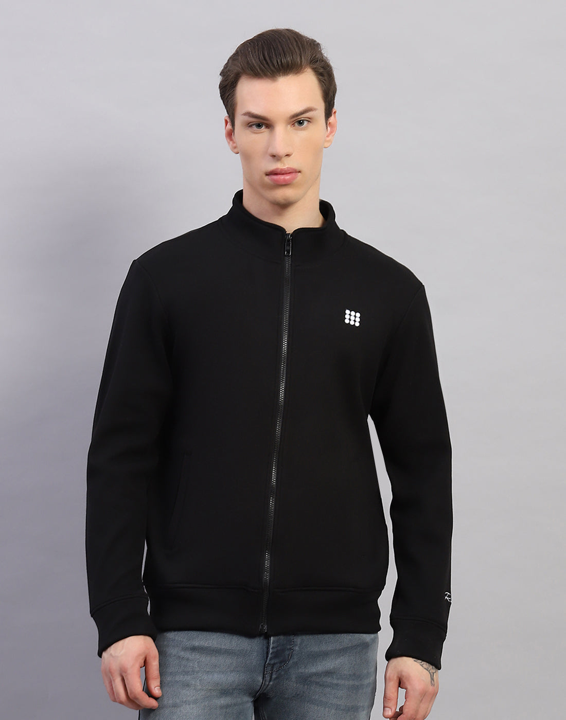 Men Black Solid Round Neck Full Sleeve Sweatshirt