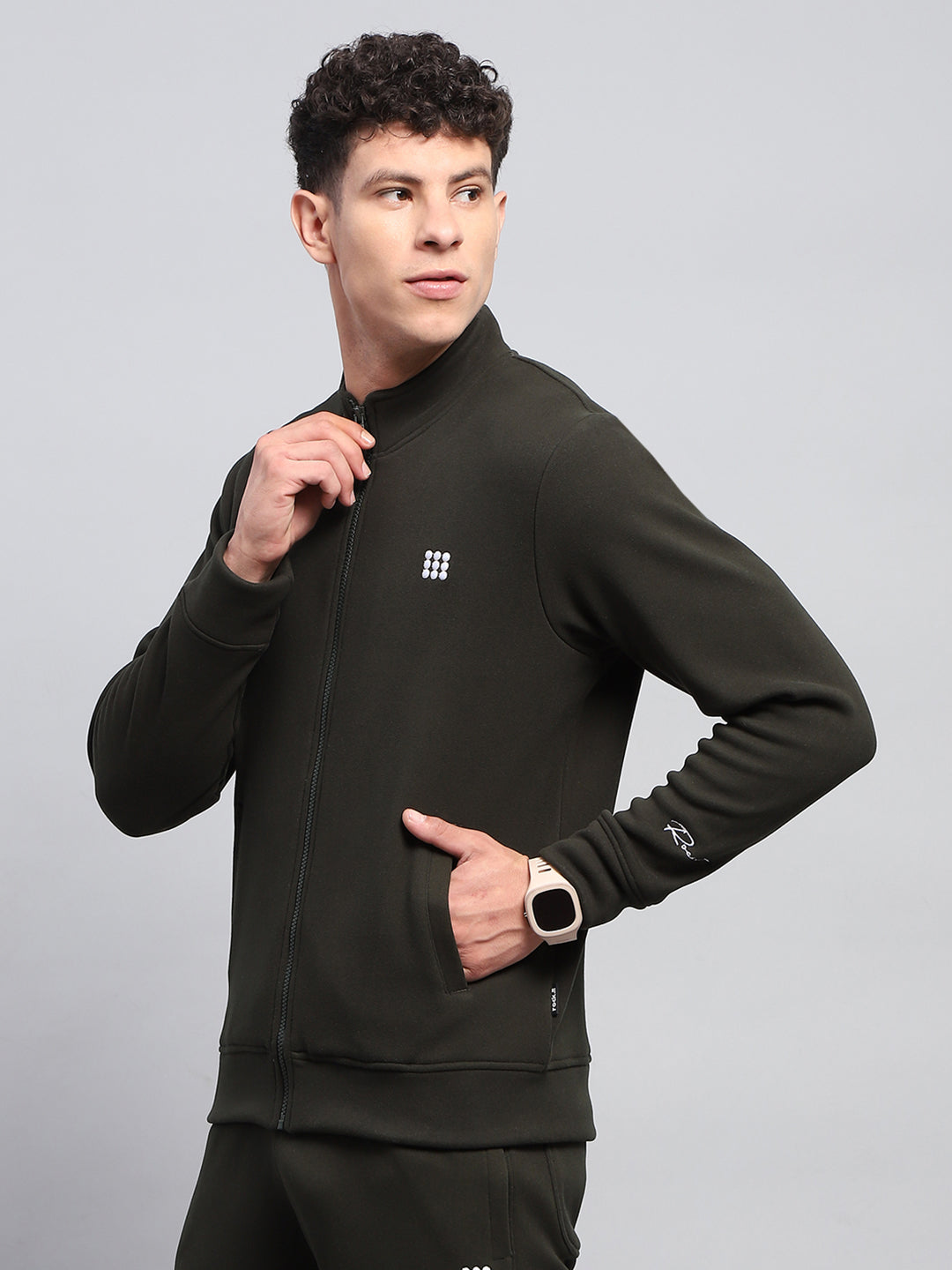 Men Olive Solid Mock Neck Full Sleeve Sweatshirt