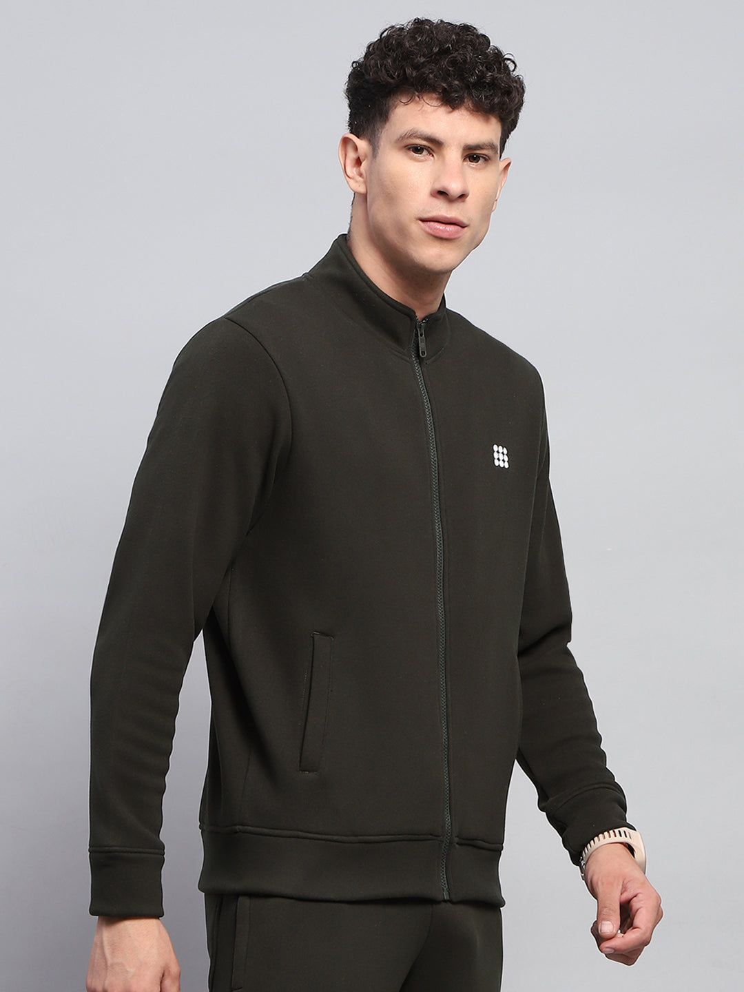 Men Olive Solid Mock Neck Full Sleeve Sweatshirt