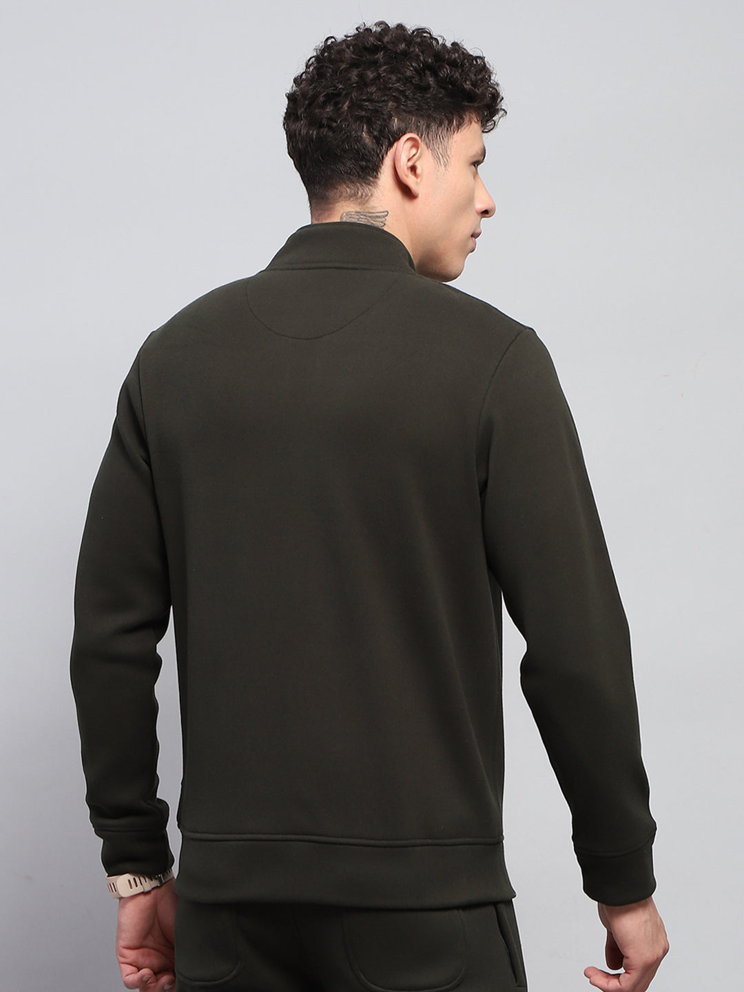 Men Olive Solid Mock Neck Full Sleeve Sweatshirt