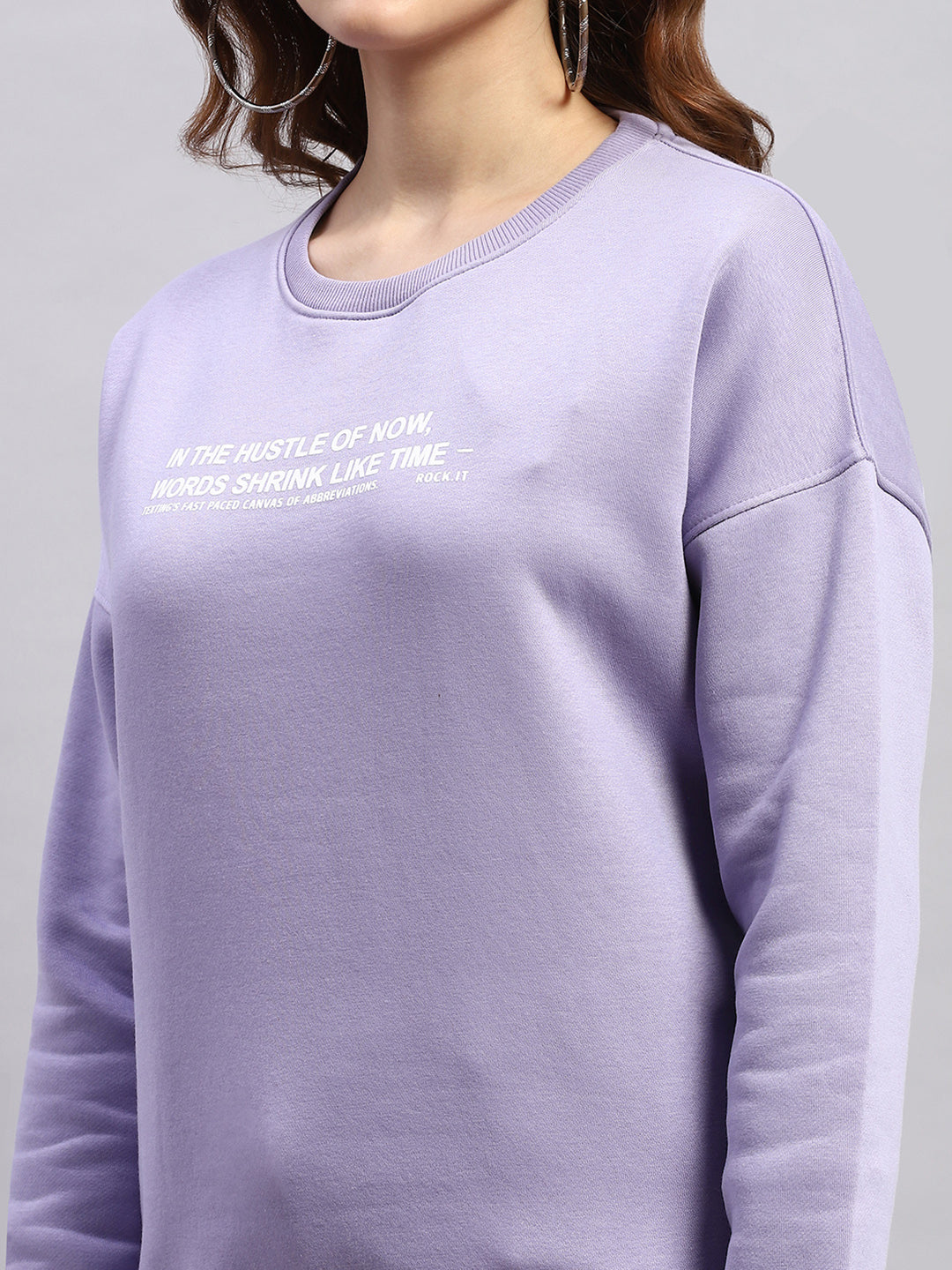 Women Purple Printed Round Neck Full Sleeve Sweatshirt