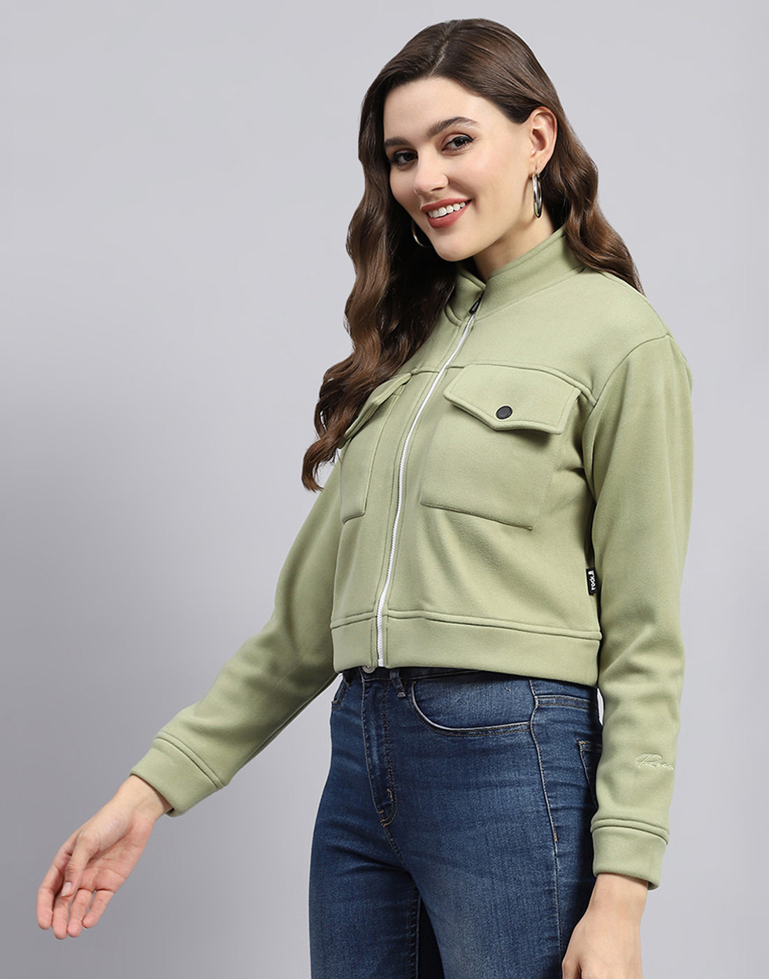 Women Green Solid Turtle Neck Full Sleeve Sweatshirt