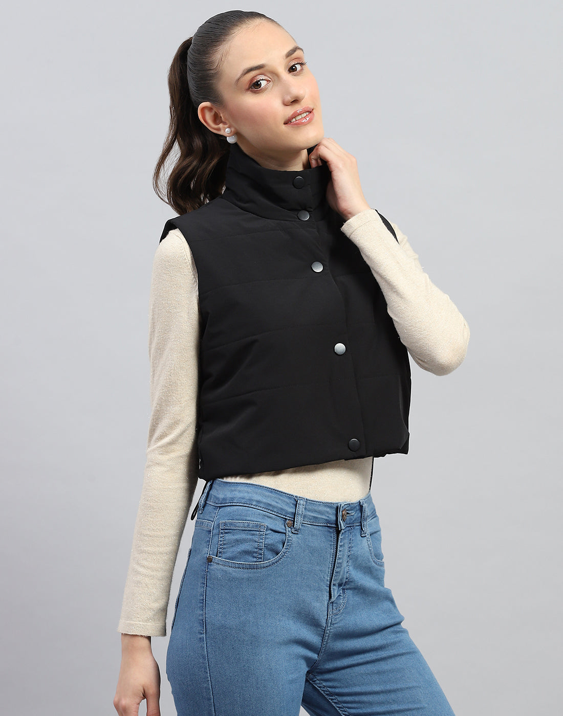 Women Black Solid Mock Neck Sleeveless Jacket