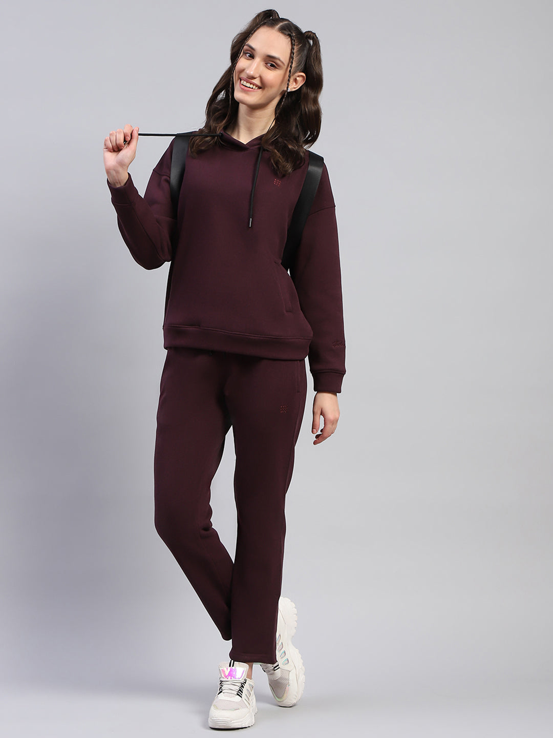 Women Maroon Solid Hooded Full Sleeve Tracksuit