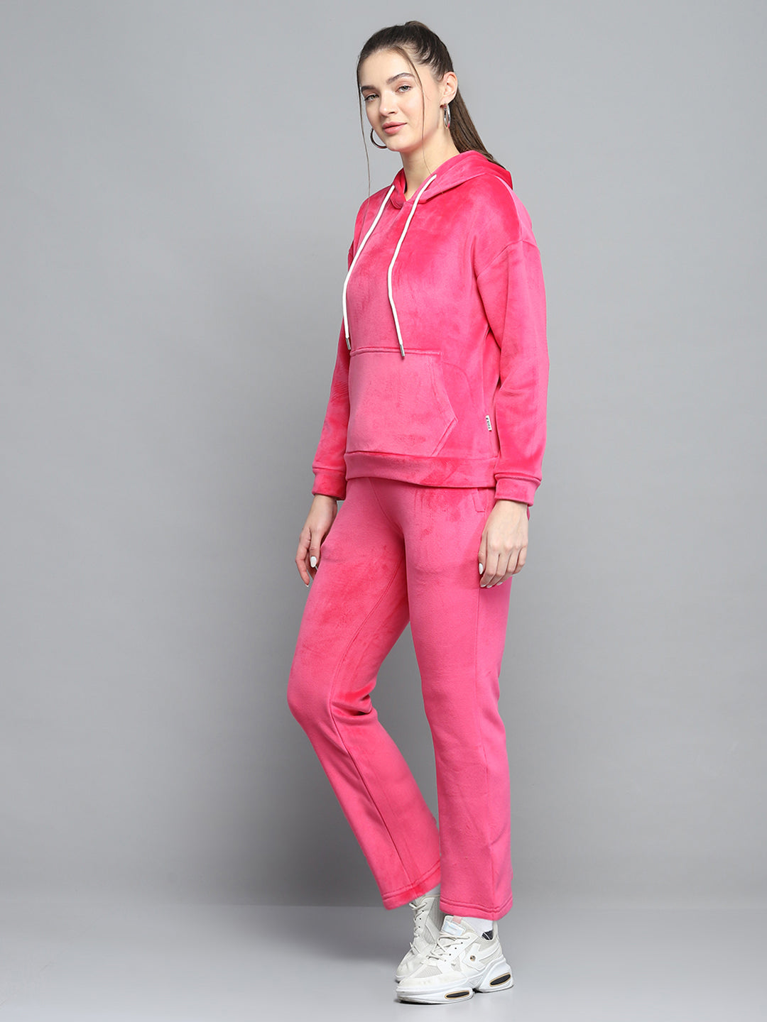 Women Pink Solid Hooded Full Sleeve Tracksuit