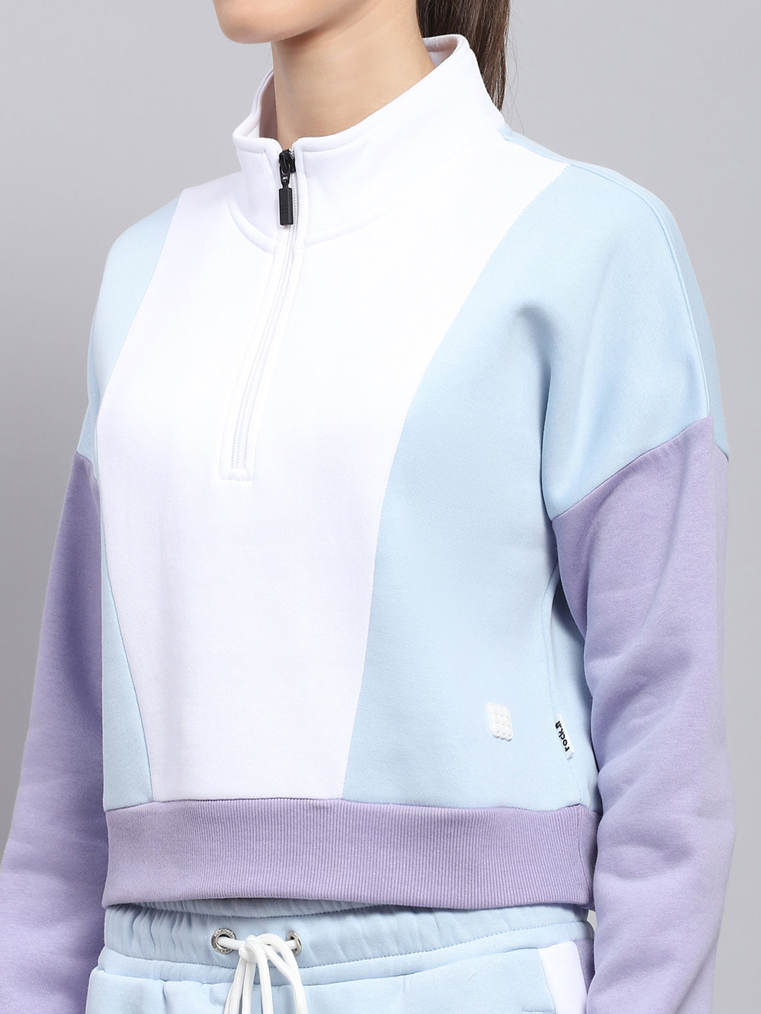 Women Blue Solid Mock Neck Full Sleeve Tracksuit