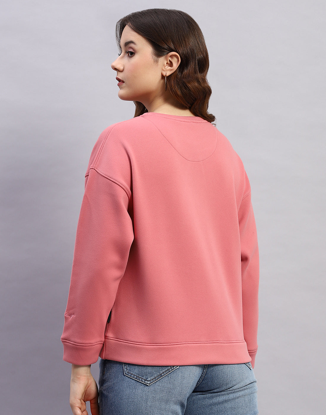 Women Pink Solid Round Neck Full Sleeve Sweatshirt