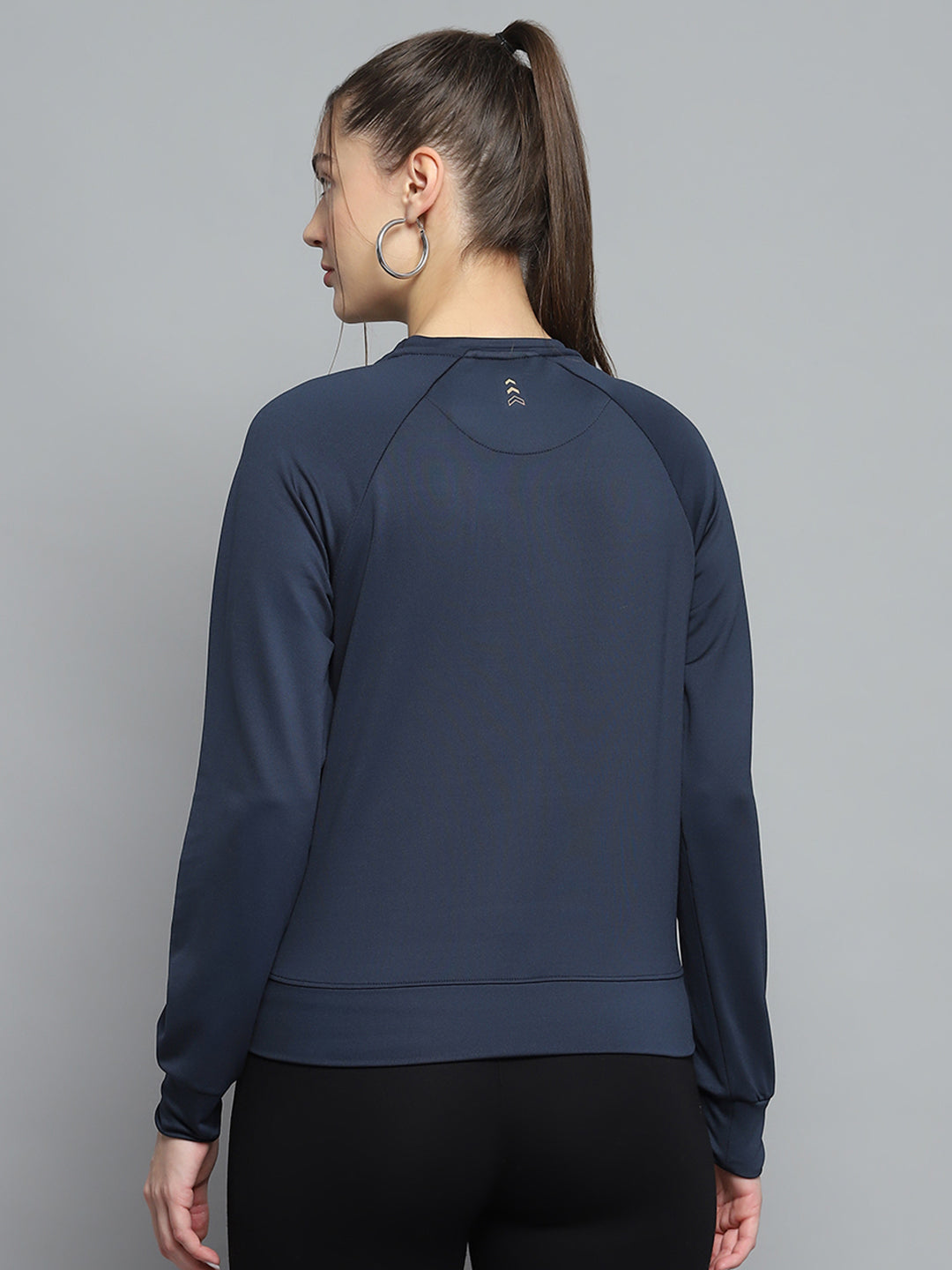 Women Navy Blue Solid Round Neck Full Sleeve Sweatshirt