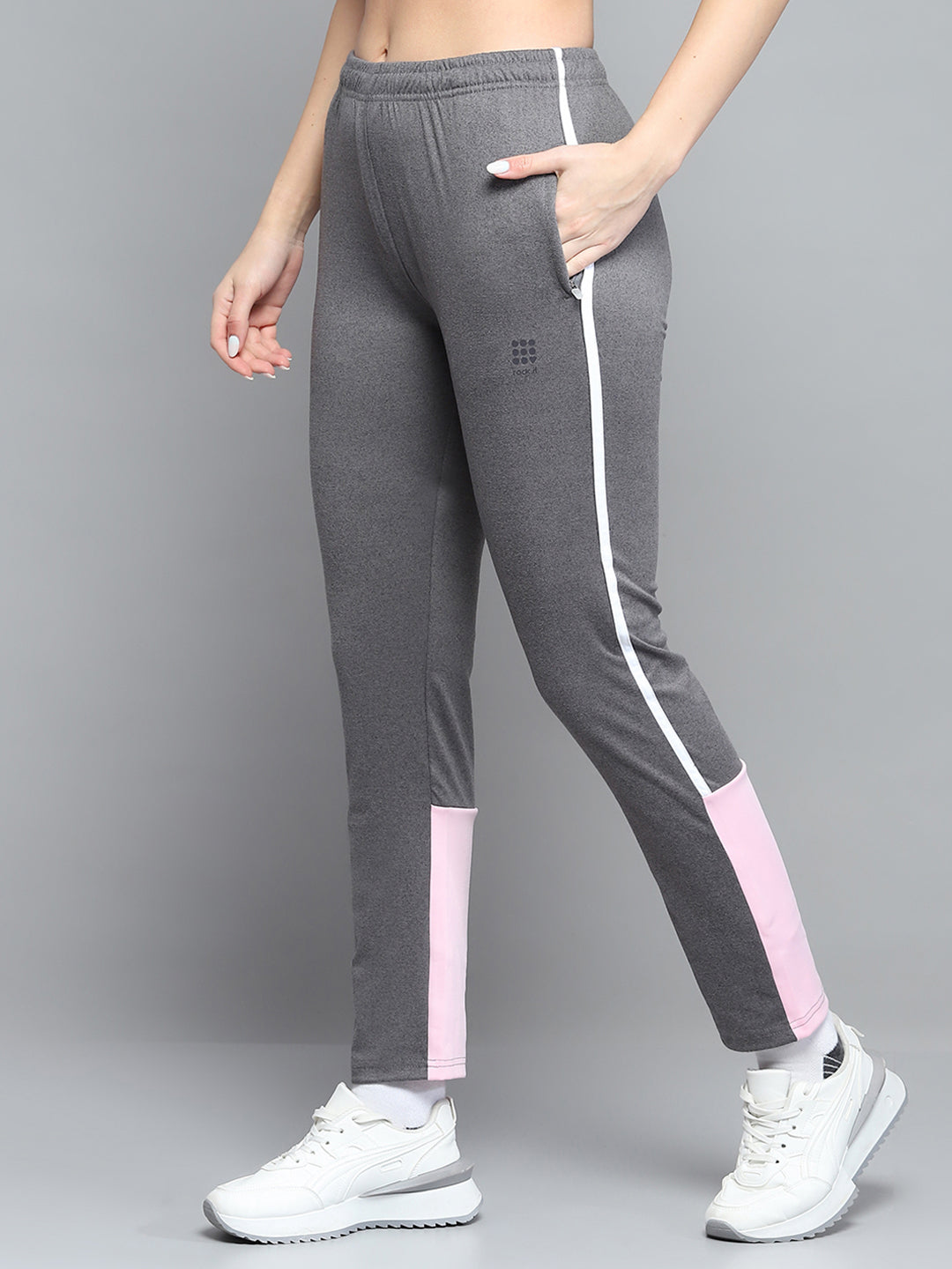 Women Pink Solid Hooded Full Sleeve Tracksuit