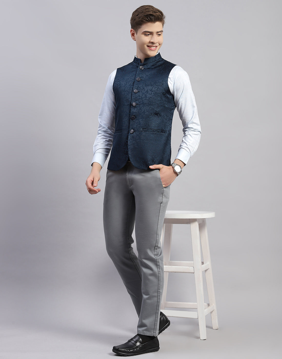 Men Teal Blue Embroidered Mandarin Neck Sleeveless Nehru Jacket